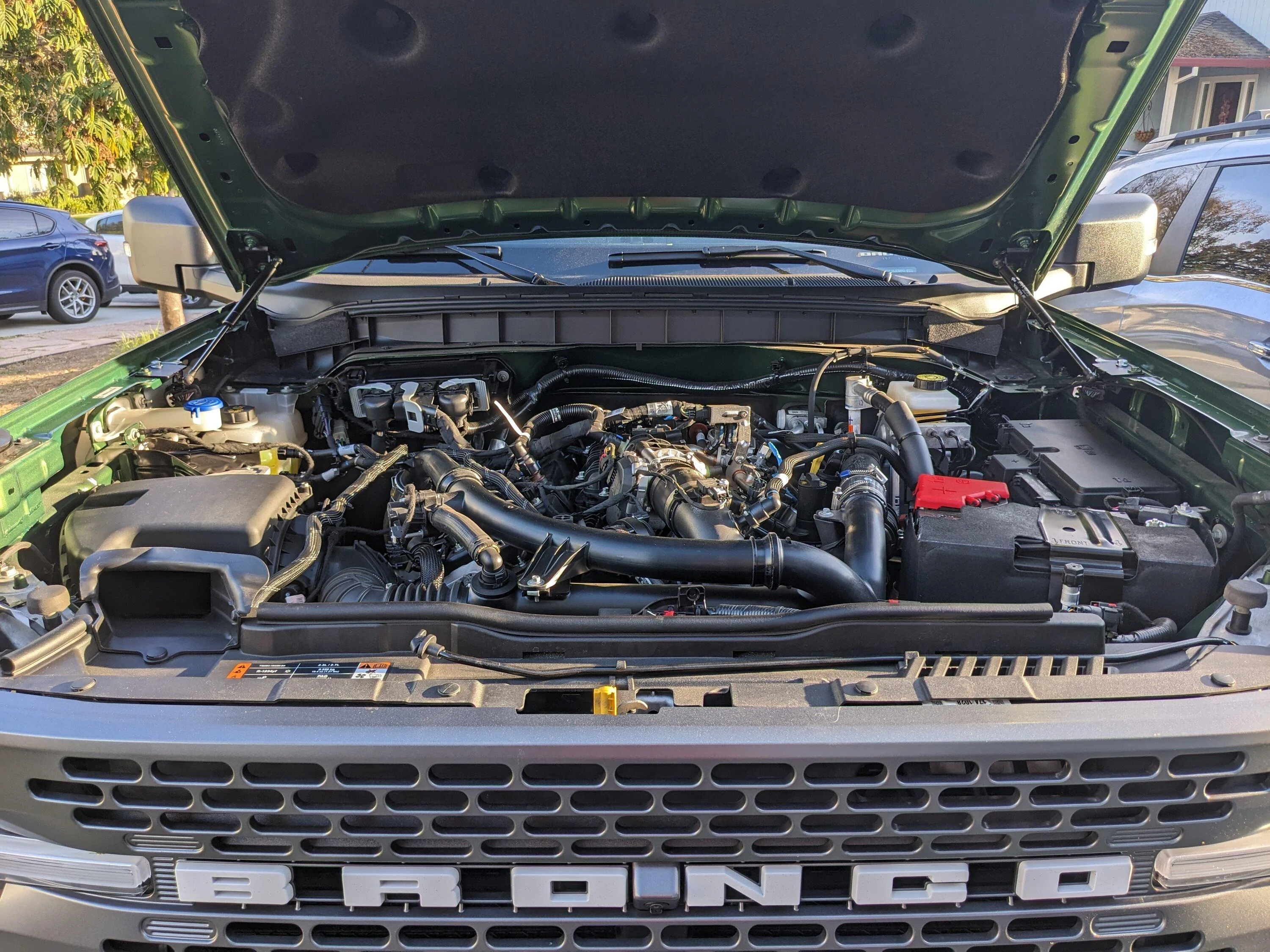 Ford Bronco Hood struts: which ones to get? PXL_20221030_000115692