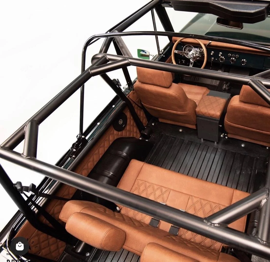 Ford Bronco Yes to the old school interior 9DABE489-FF2B-47A0-80FE-8ADB3F19C55F