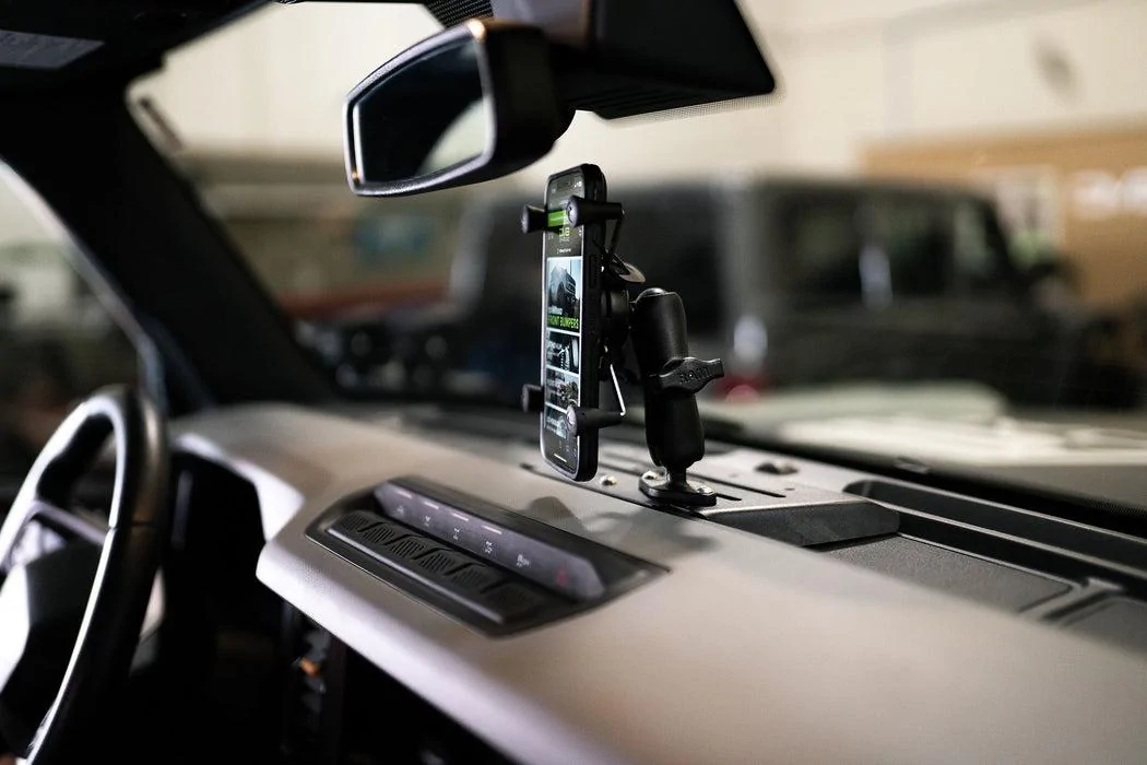 Ford Bronco DV8 Offroad | Digital Device Dash Mount 6th-gen-ford-bronco-device-dash-mount_1051x700