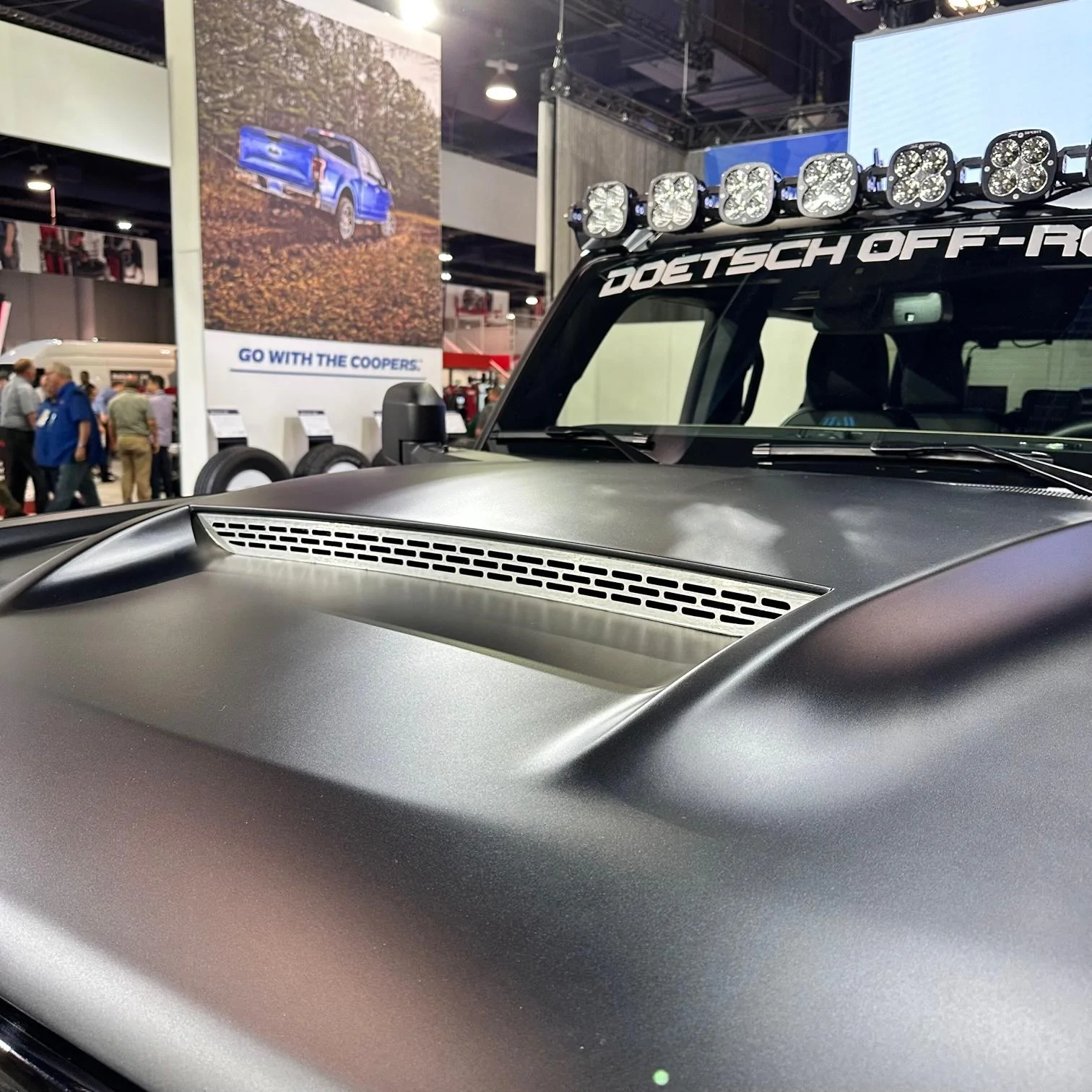 📸 Doetsch Off-Road | Cooper Tires Bronco Build [SEMA 2022] | Bronco6G ...