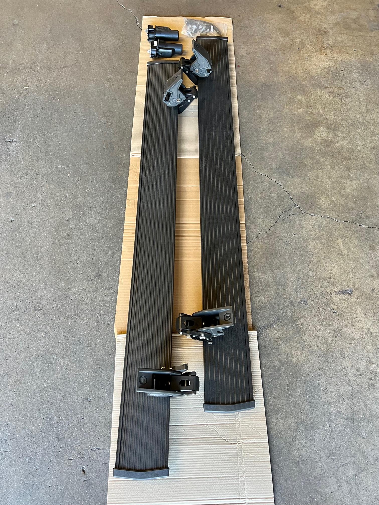 Ford Bronco AMP Research PowerSteps Running Boards IMG_3768