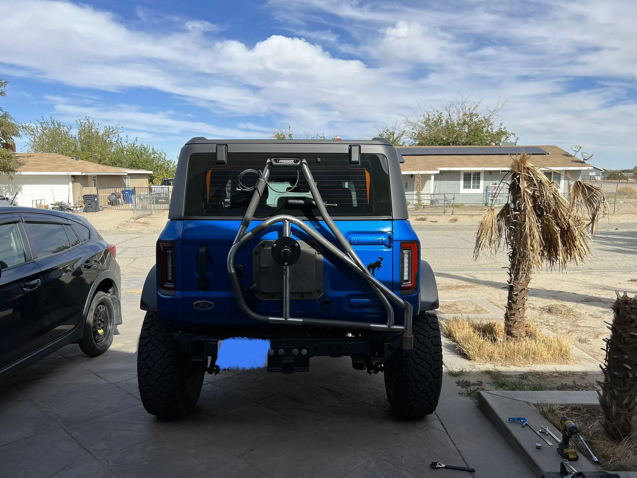 Ford Bronco 2-door desert runner Bronco w/ custom tire carrier E203D7CE-C8F9-4847-8CD0-160308096B57