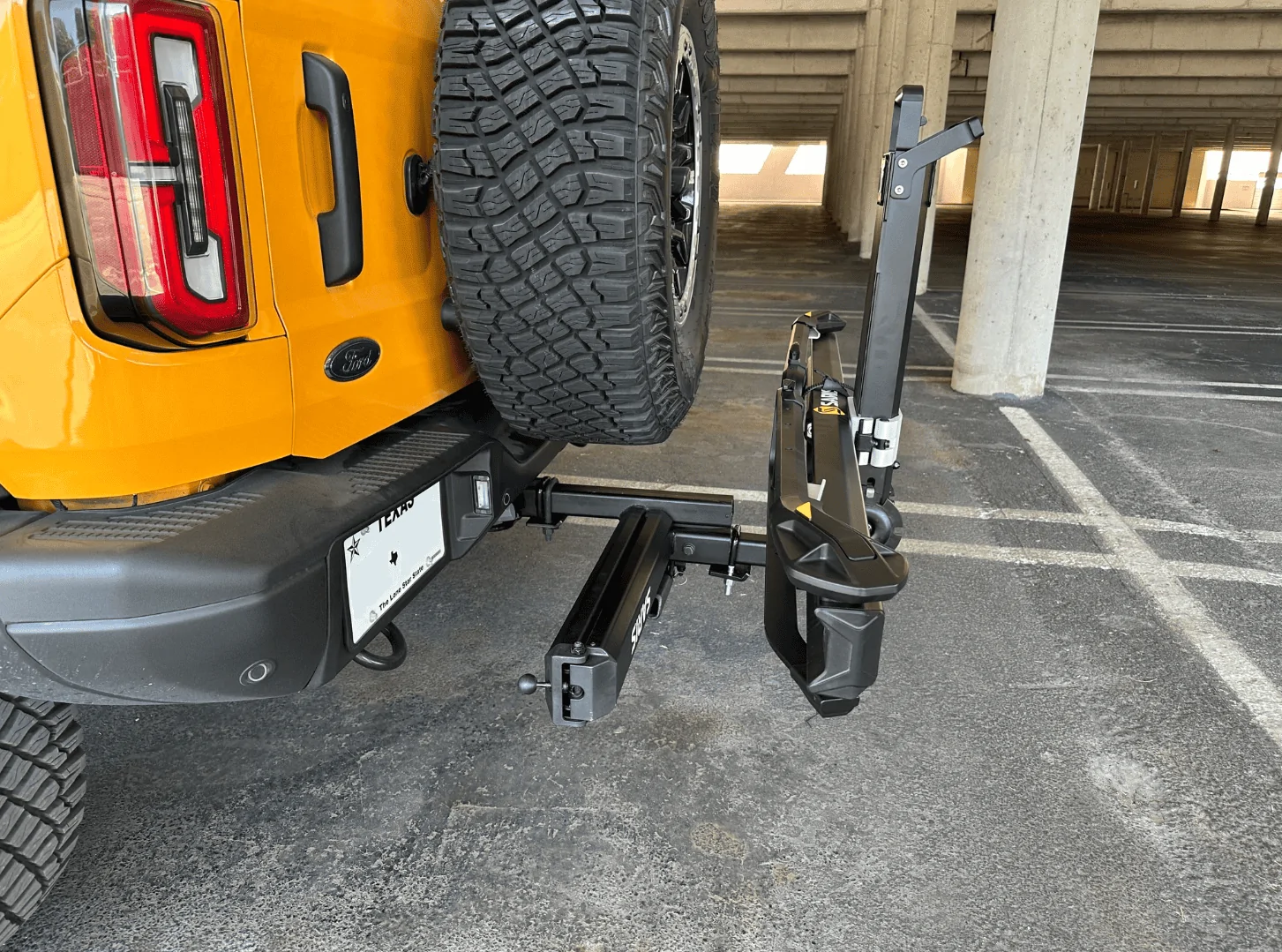 Ford Bronco Bike rack that doesn't block rear camera while folded 1667355679673