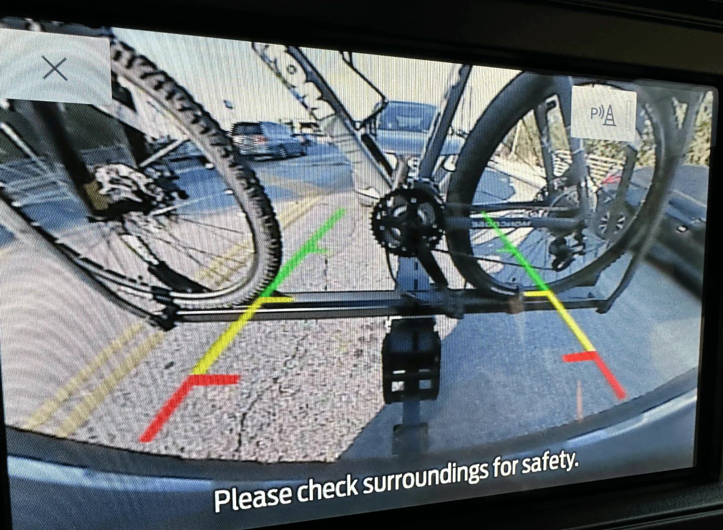 Ford Bronco Bike rack that doesn't block rear camera while folded 1667356036416