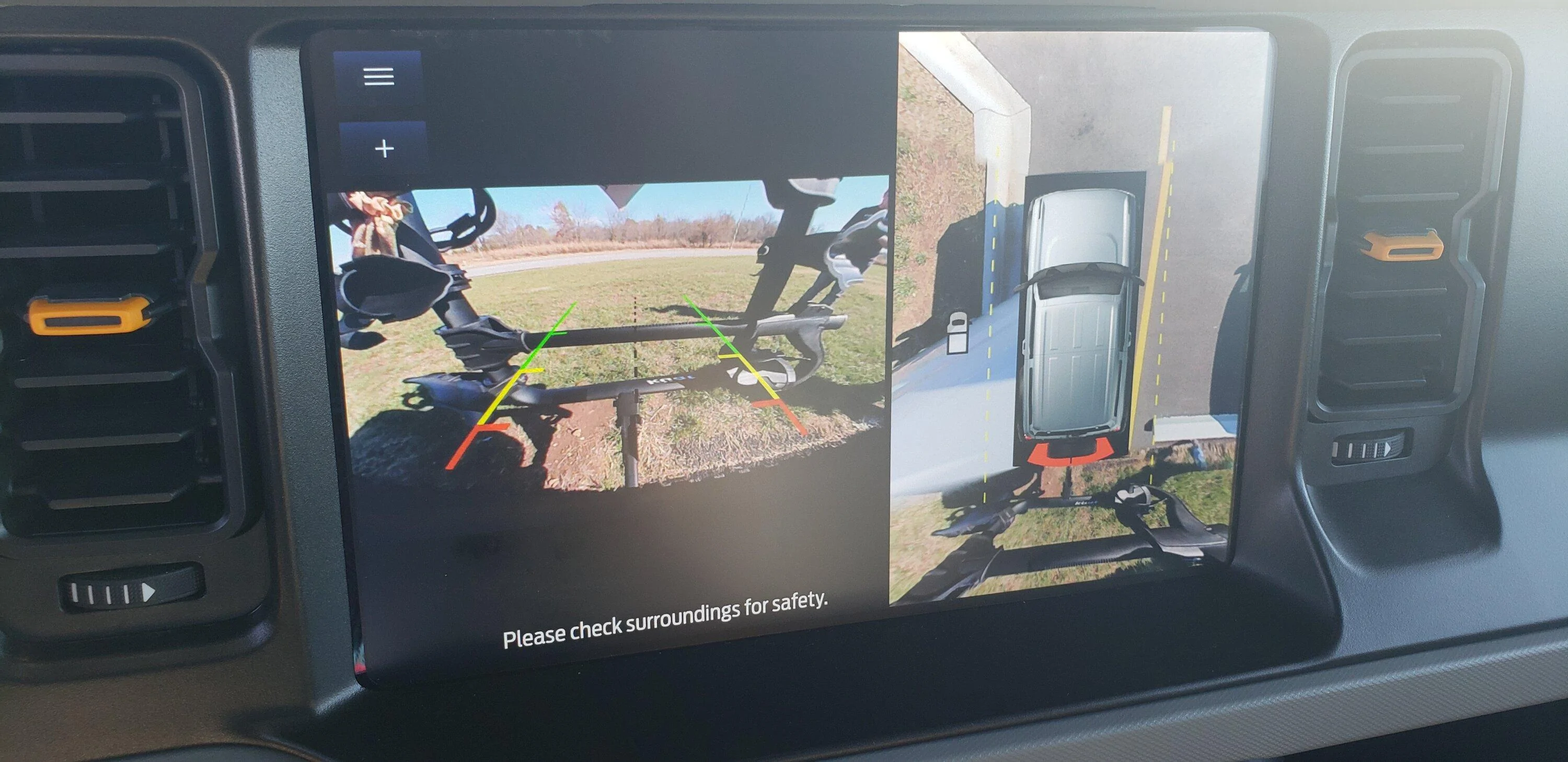 Ford Bronco Bike rack that doesn't block rear camera while folded 20221102_115716