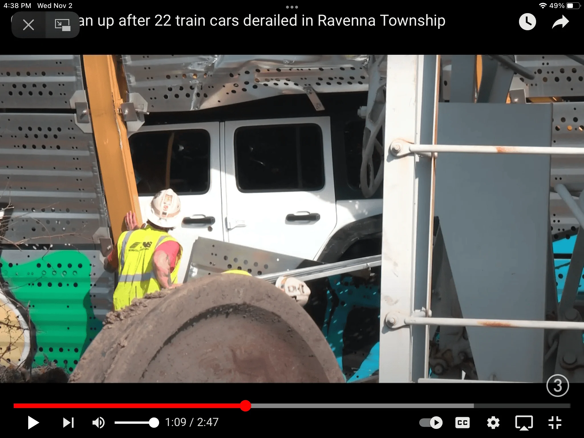 Ford Bronco Train derailment Ravenna Ohio 5508D4AB-2AC9-42E1-82E3-CA5DB01A92CB