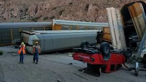 Ford Bronco Train derailment Ravenna Ohio 20443D5B-B819-4981-BE1E-C8485C406AD0