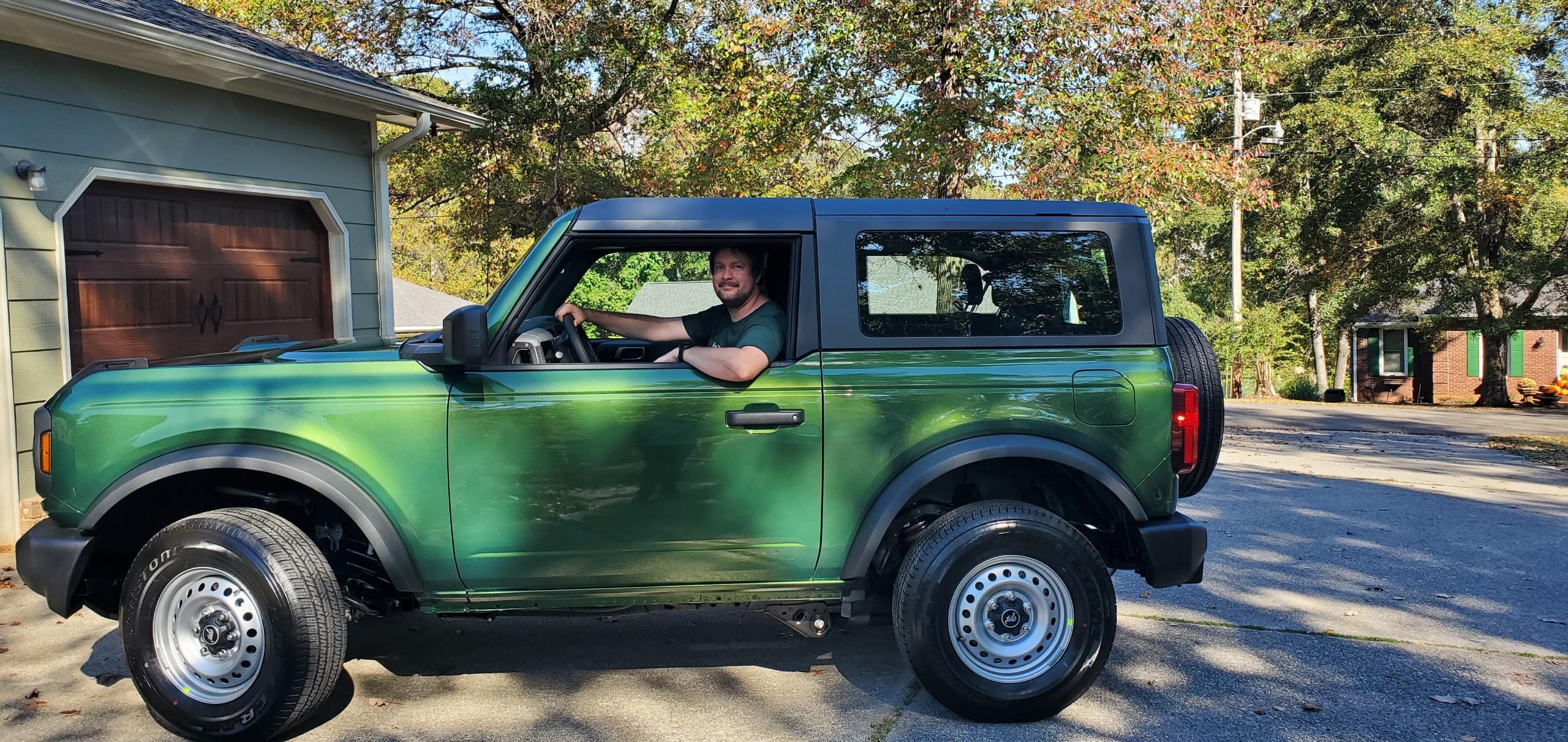 Ford Bronco ERUPTION GREEN Bronco Club 194552