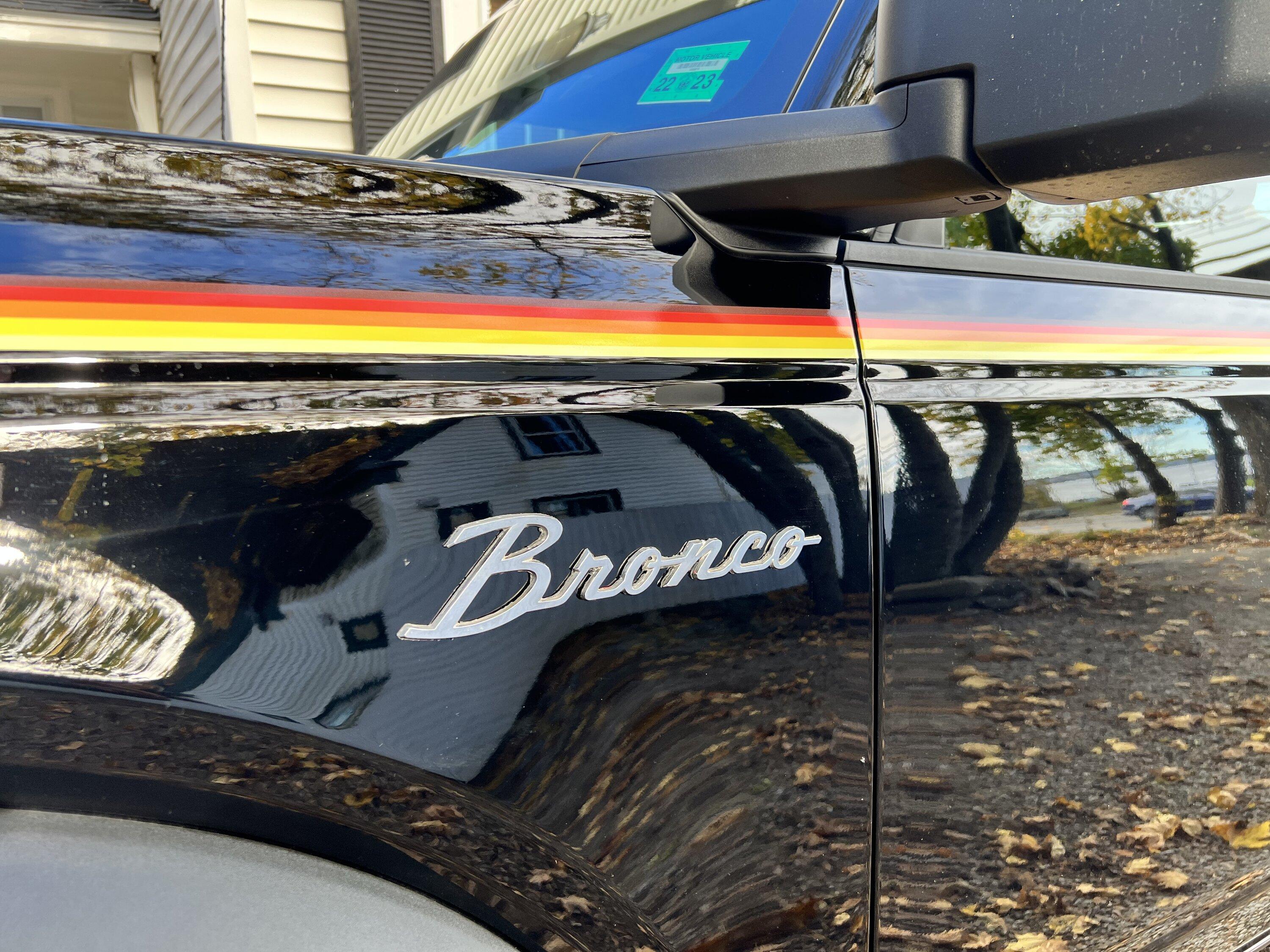 Ford Bronco Make it yours... What about stripes, panels, etc? 1AF69729-0363-4AC6-B6C9-4D195FC92DF0