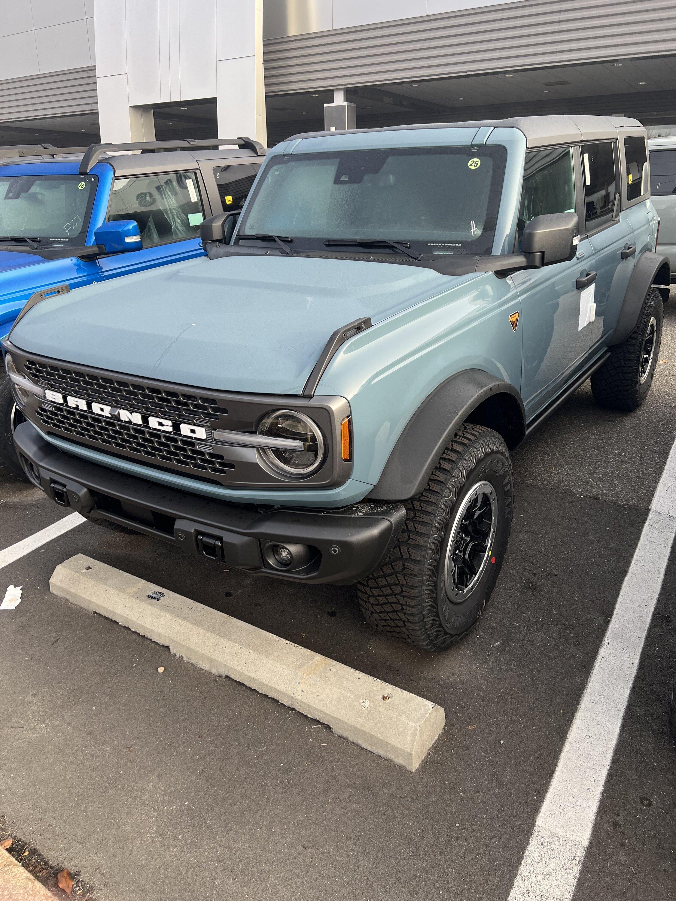 Ford Bronco build week 10/24 IMG_1133