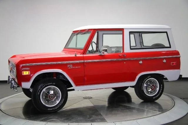 Ford Bronco 2 Door Bronco- small gas tank annoying? 1974-ford-bronco-dual-gas-tank-option-302-v8-museum-quality-3