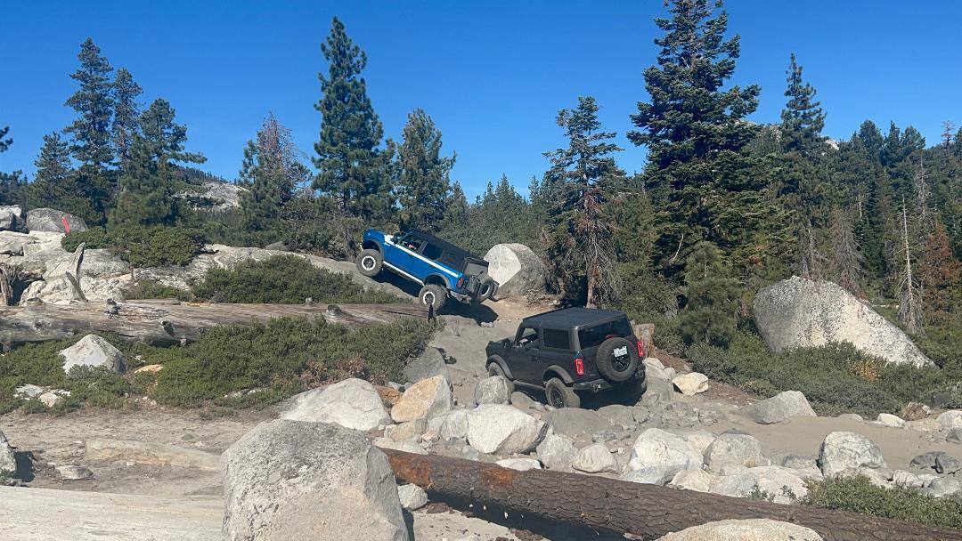 Ford Bronco Group of Broncos on Rubicon Trail Loon Lake to Little Sluice thumbnail (9)