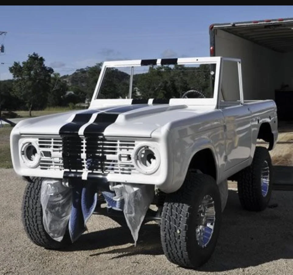 Ford Bronco Make it yours... What about stripes, panels, etc? 1667605346736