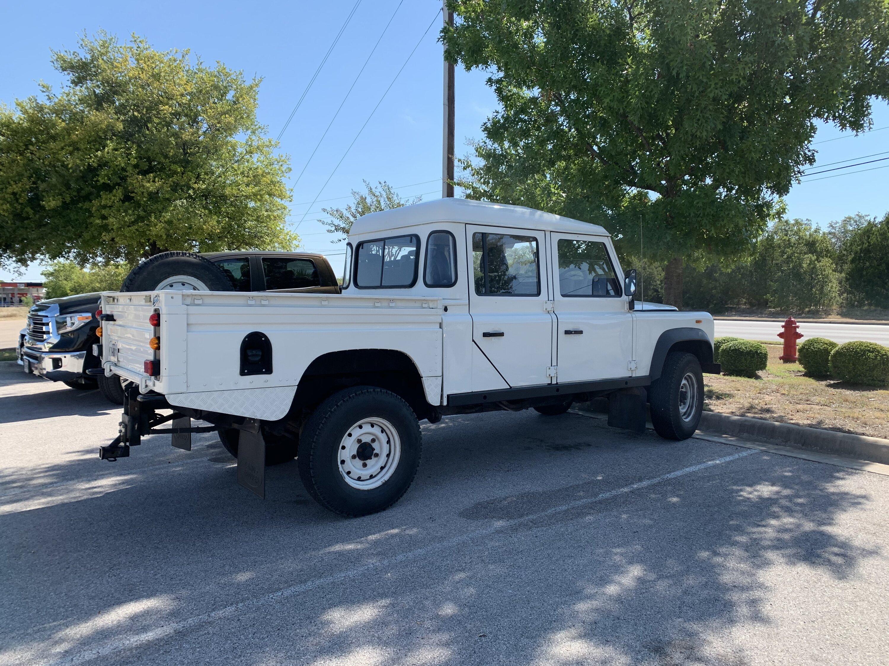 Ford Bronco Quick Survey - Bronco or Defender? 1667618349564