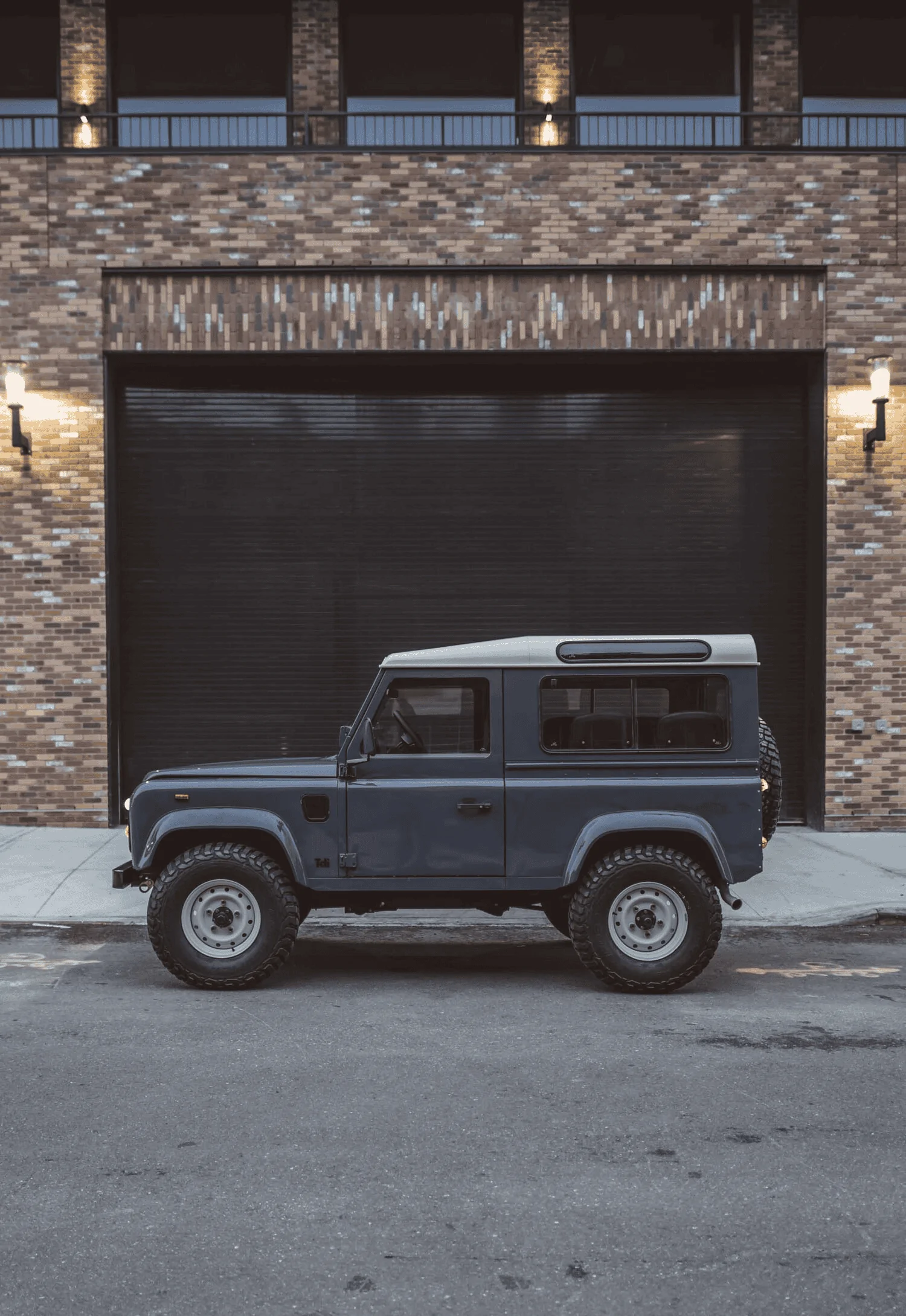 Ford Bronco Quick Survey - Bronco or Defender? 1667665586600