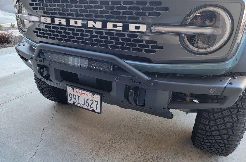 DV8_Bull_Light_Bar_02.jpg