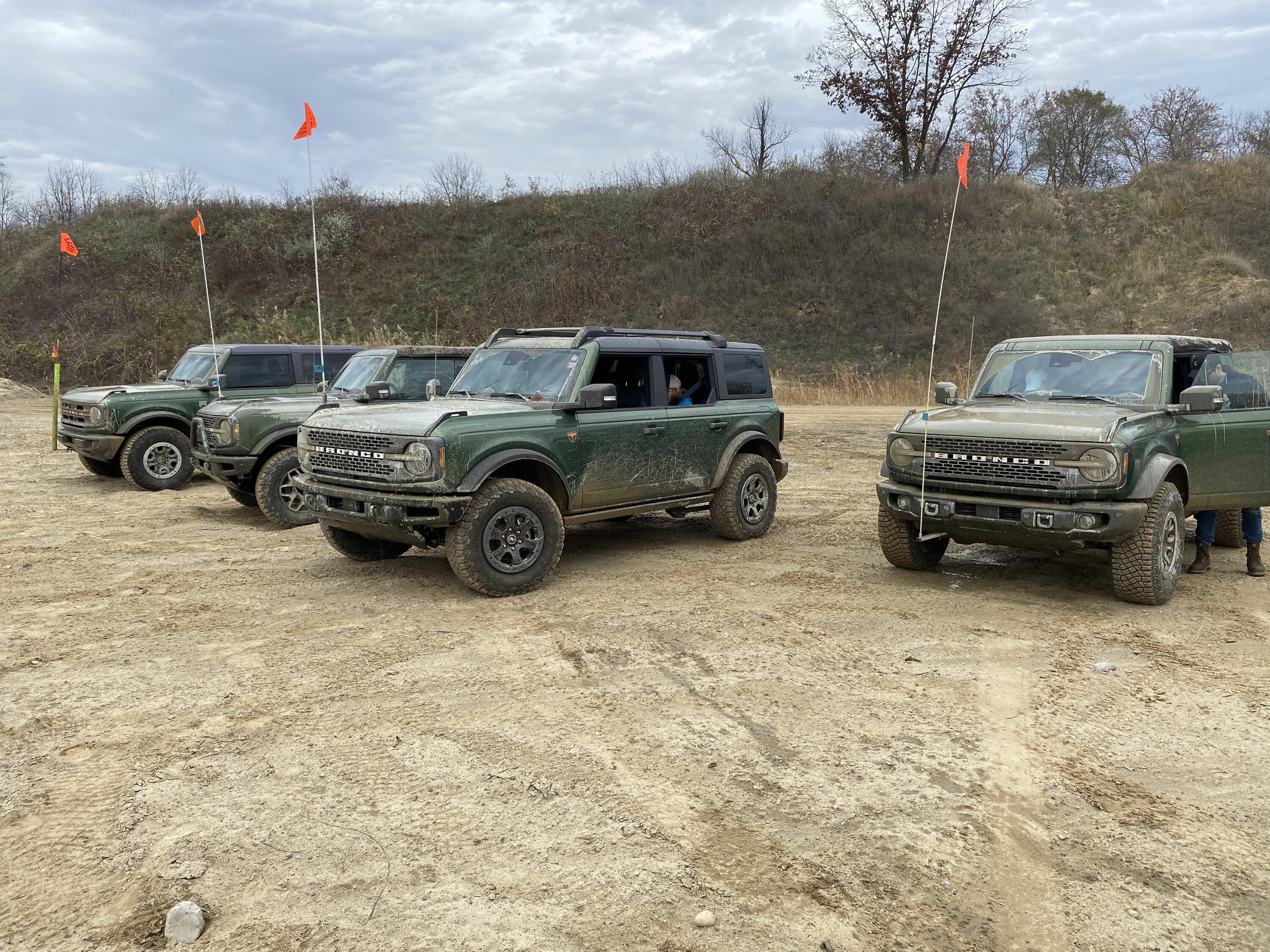Ford Bronco ERUPTION GREEN Bronco Club 9F5E3F1B-4ED6-400A-8BB5-D10C7745476E