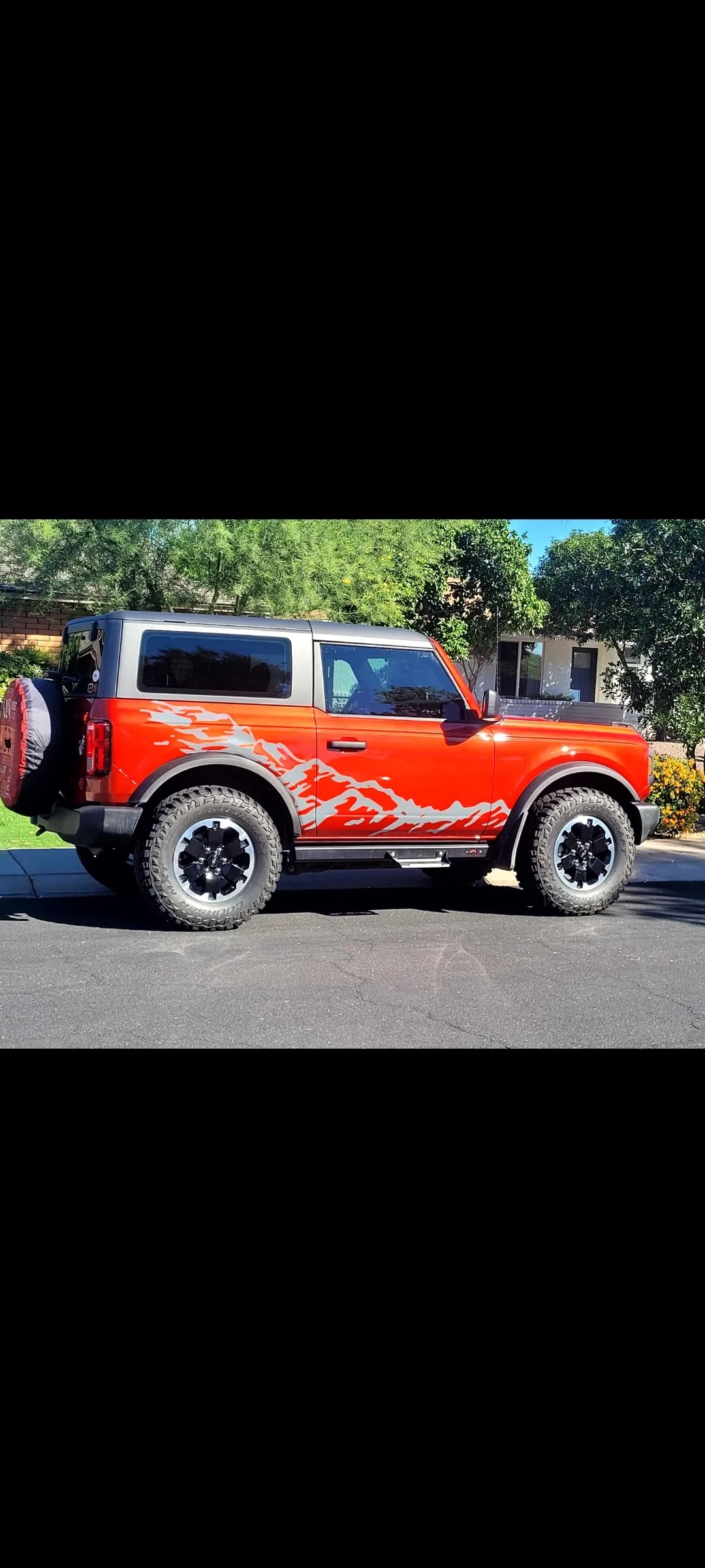 Ford Bronco Hot Pepper Red Base Bronco Budget Build Screenshot_20221106-212405_Gallery