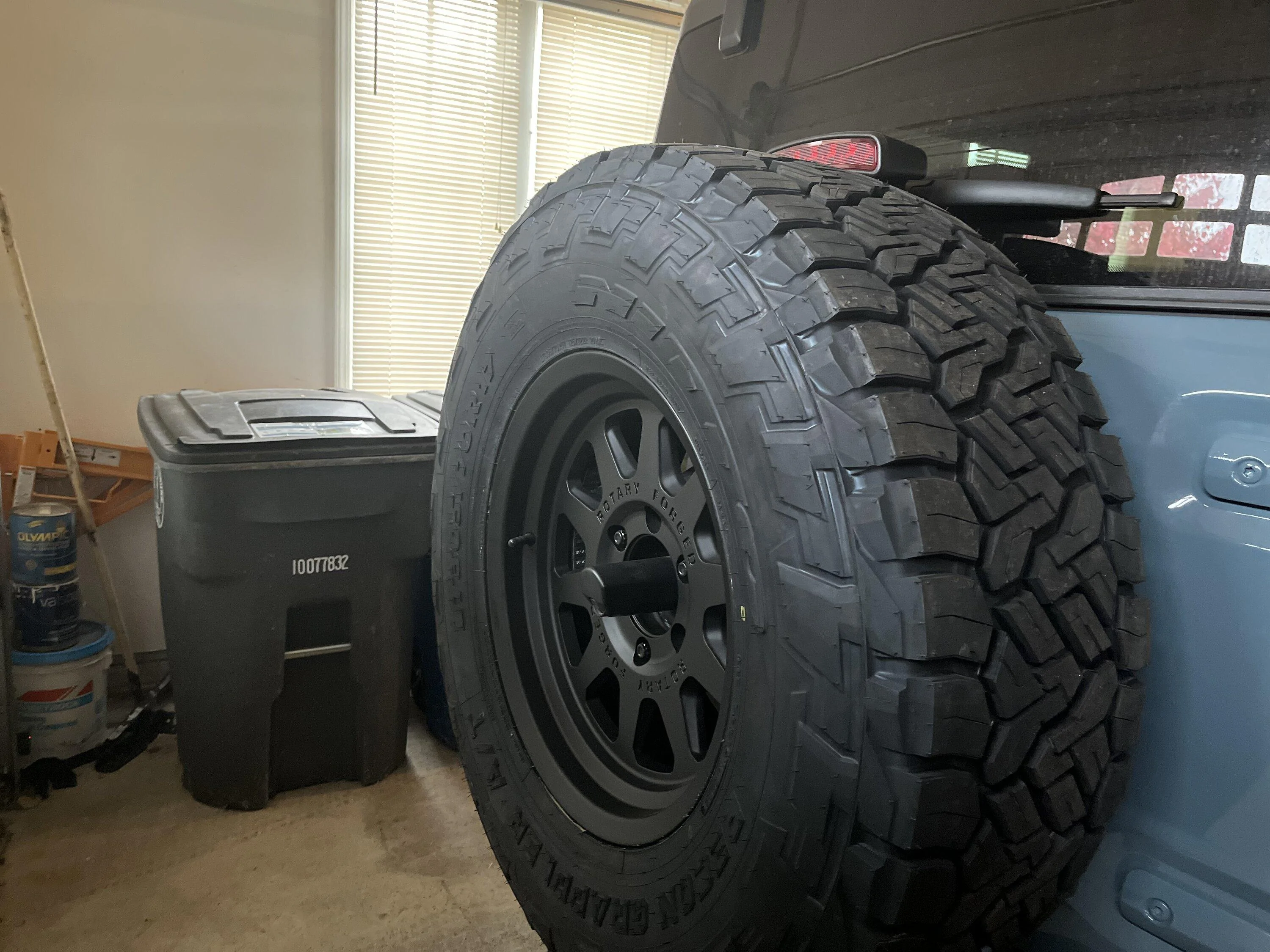 Ford Bronco Lightest 17" wheels *with positive offset*? F507A842-9683-4696-A625-F59E256DB708