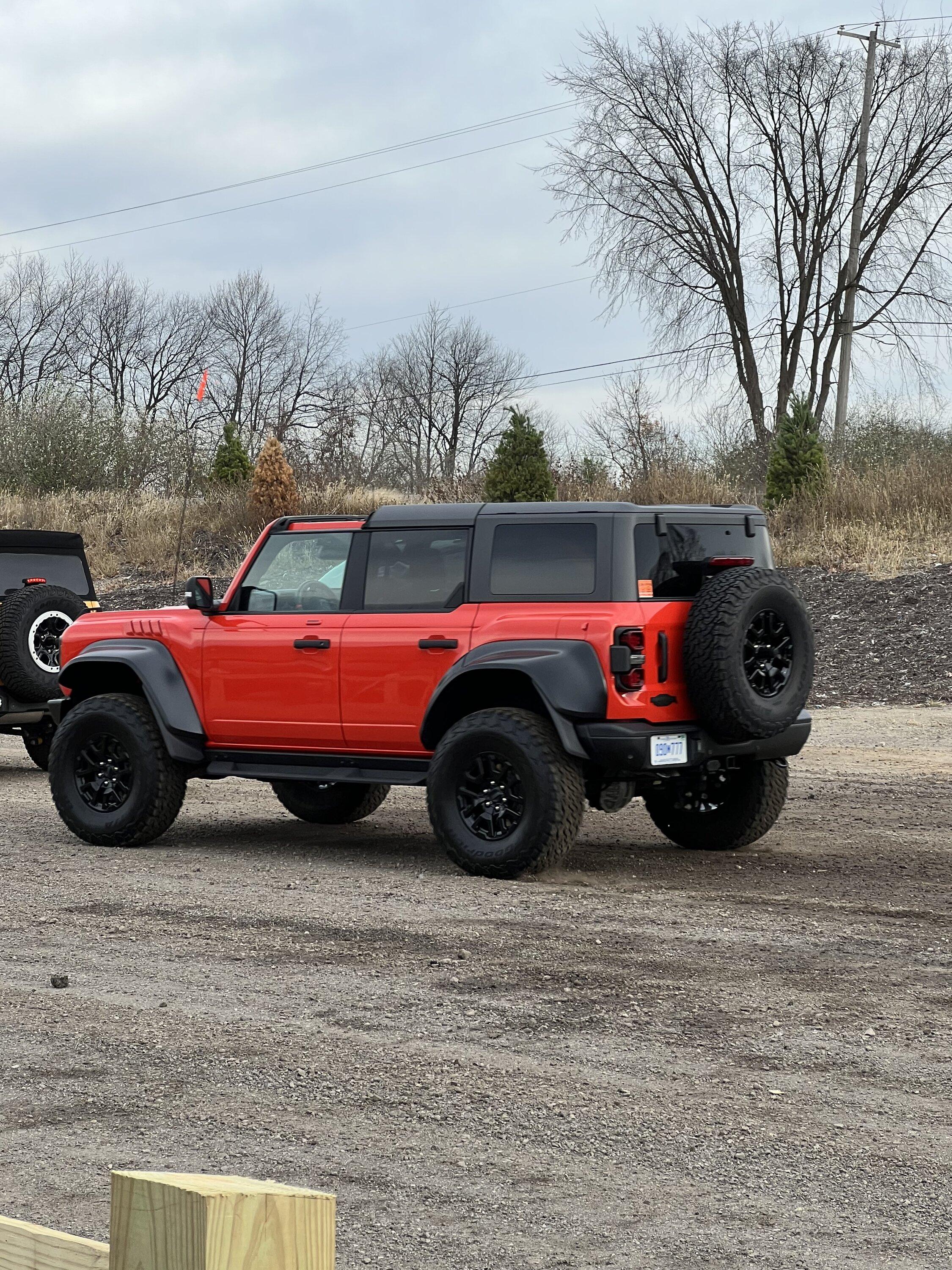 Ford Bronco Fun Day with 80+ Broncos 9684C925-C0F3-477B-906A-8CA6A1163D9C