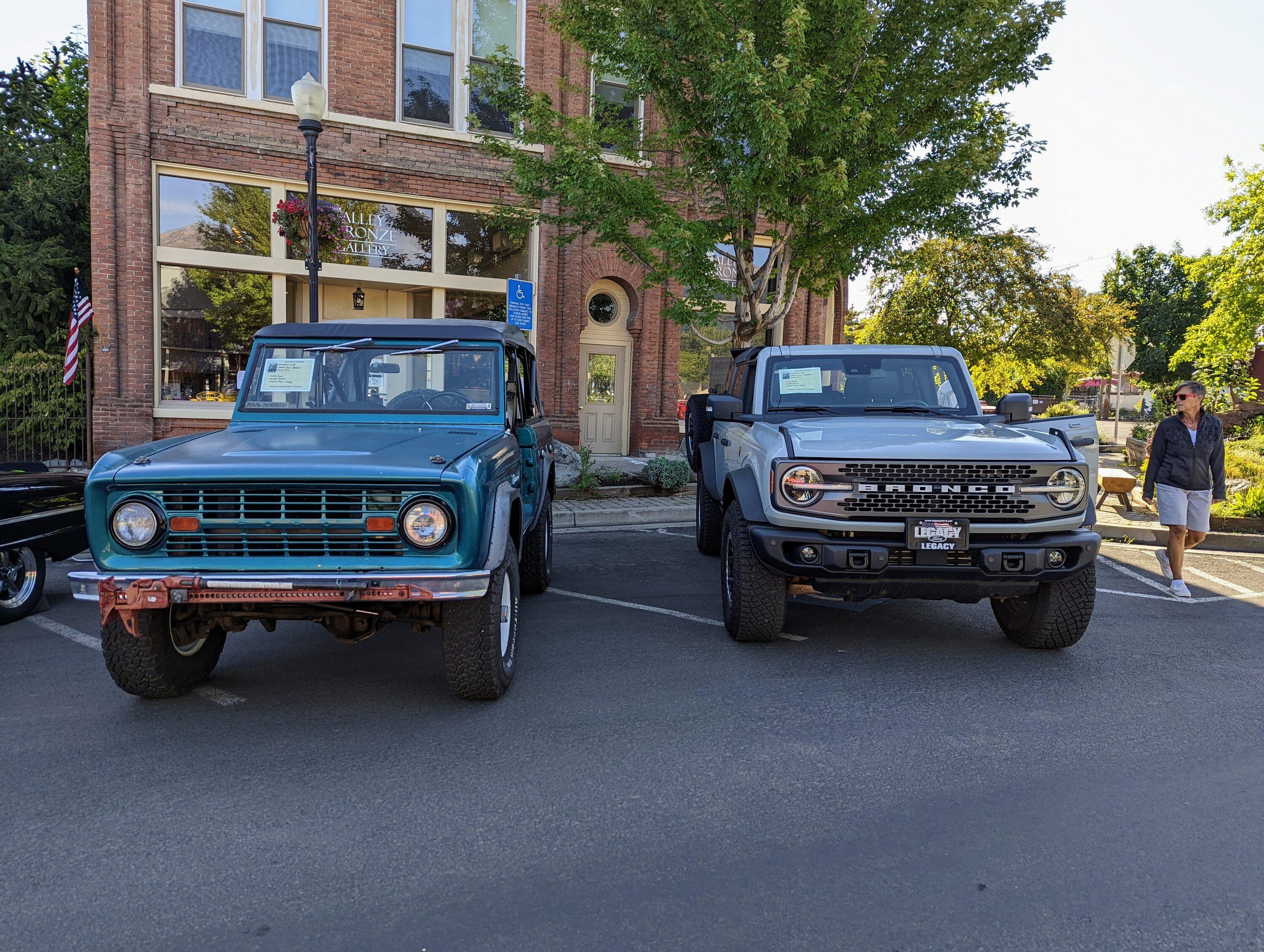 Ford Bronco Past and Present Side by Side: 1970 & 2022 Broncos image
