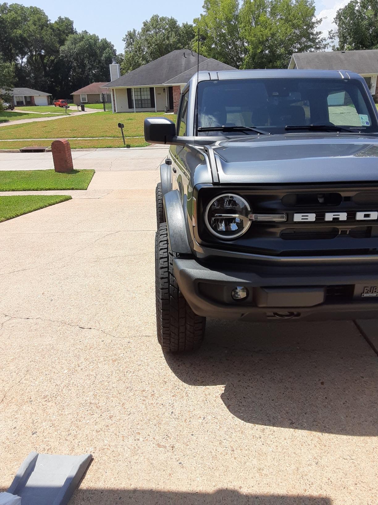 Ford Bronco Show 33's some love picture thread New Shoes1