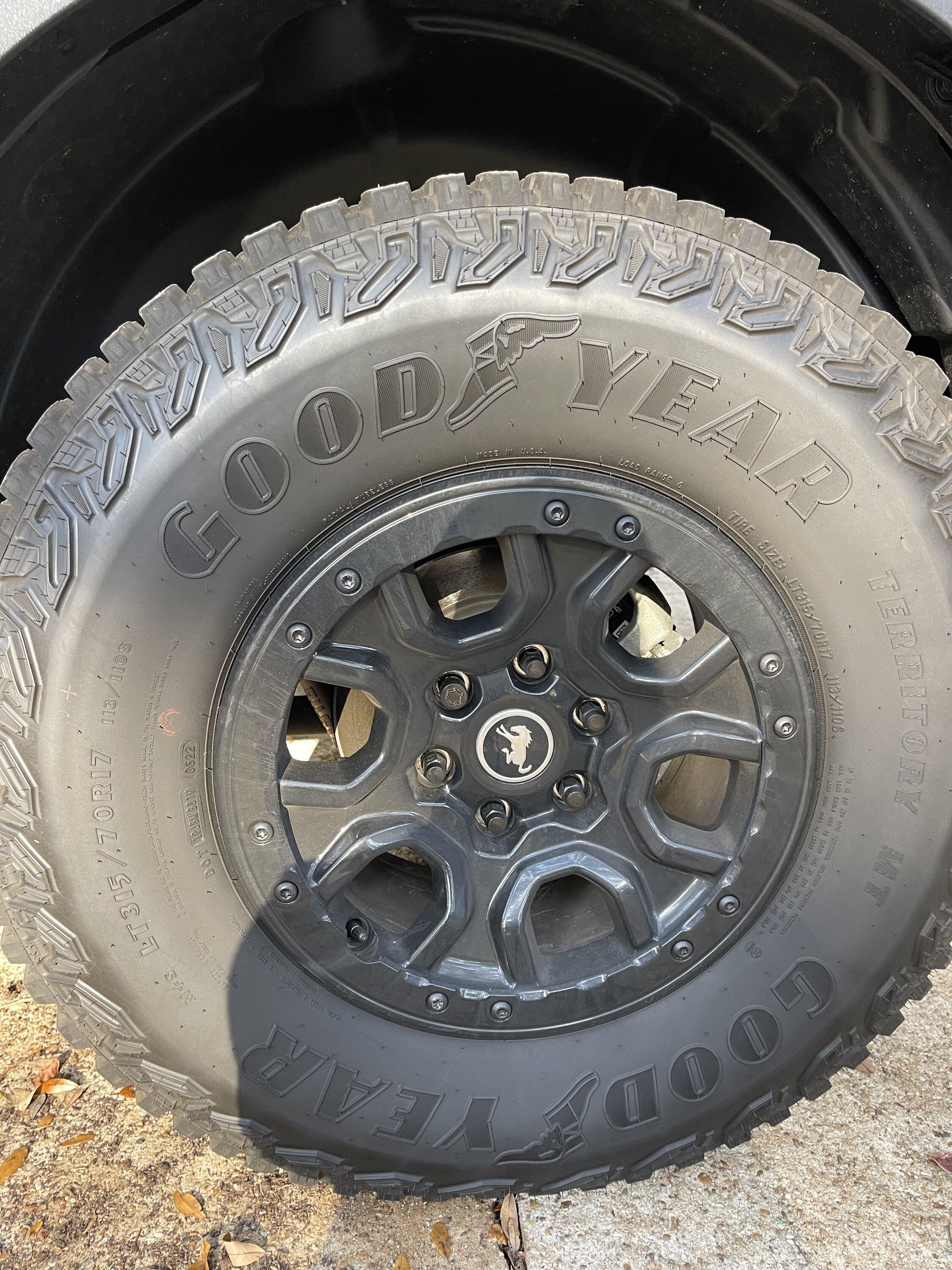 Ford Bronco Selling set of 5 OEM Sasquatch black wheels - $1,000 51F8046A-18BA-4B60-8B1B-2C215E741EAE