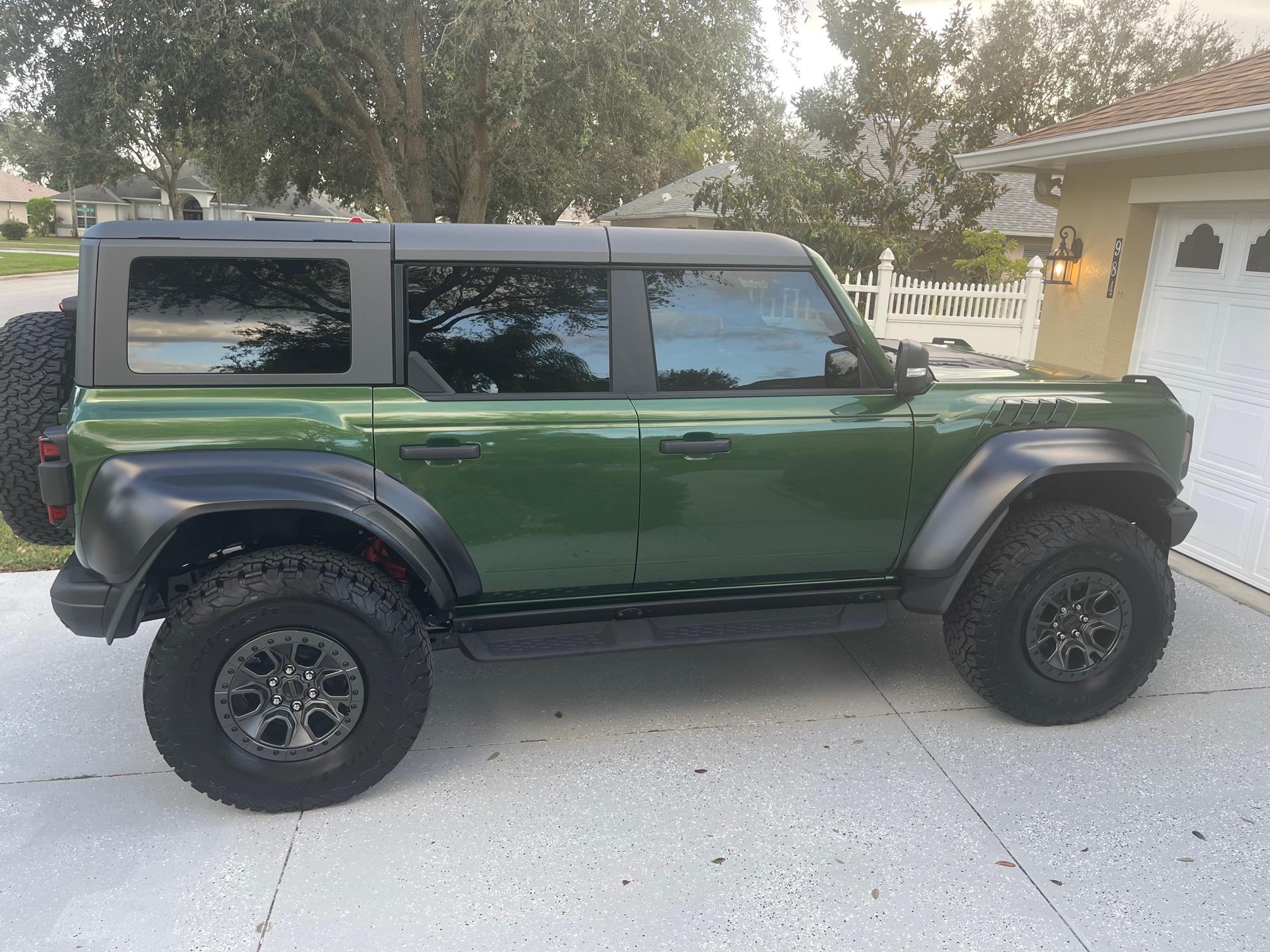 Ford Bronco ERUPTION GREEN Bronco RAPTOR Photos Thread 68955020278__B0F19493-EC37-48DF-A05A-5C9777520AD7 (1)
