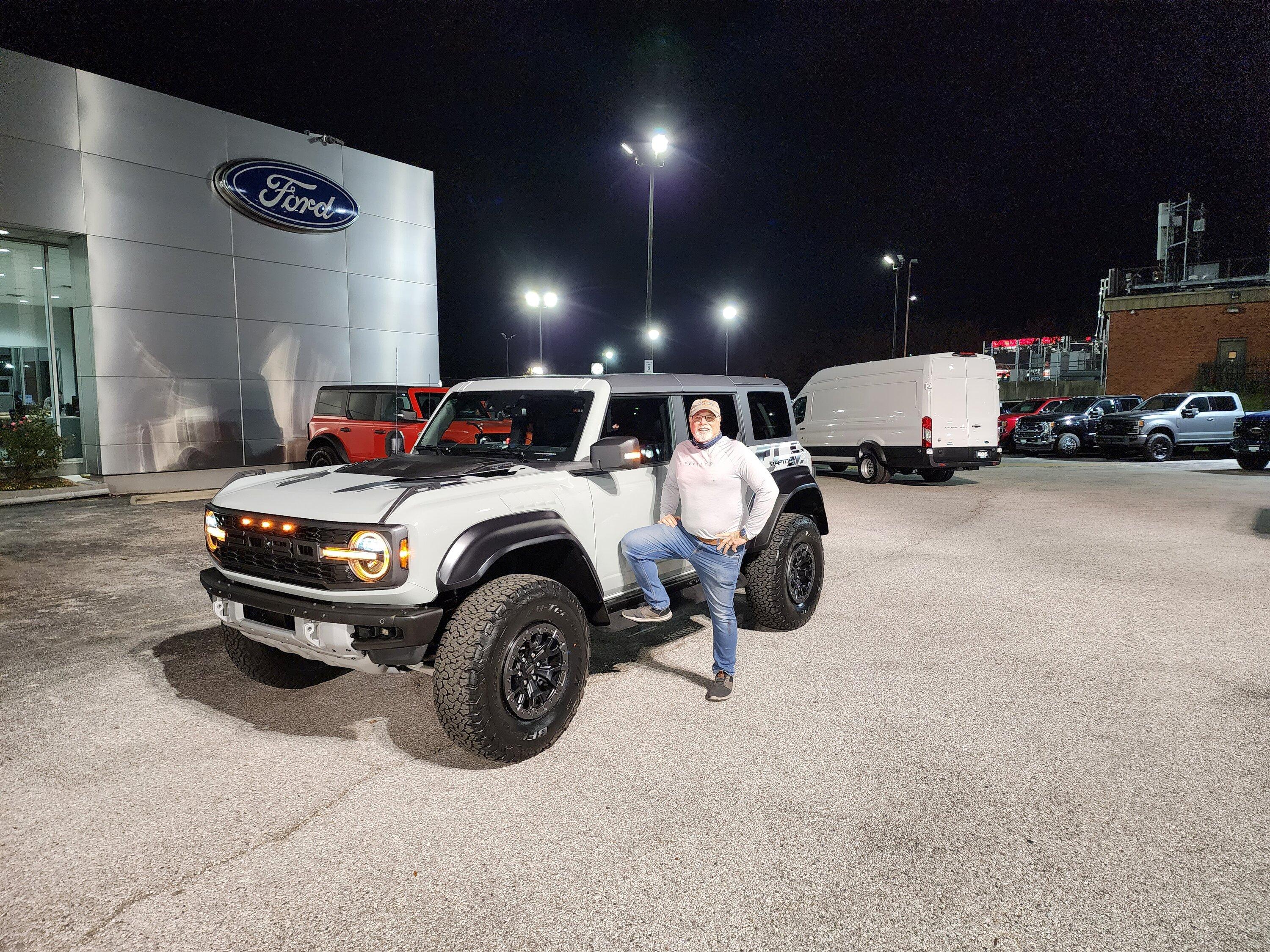 Ford Bronco CACTUS GRAY Bronco RAPTOR Photos Thread 20221109_175020