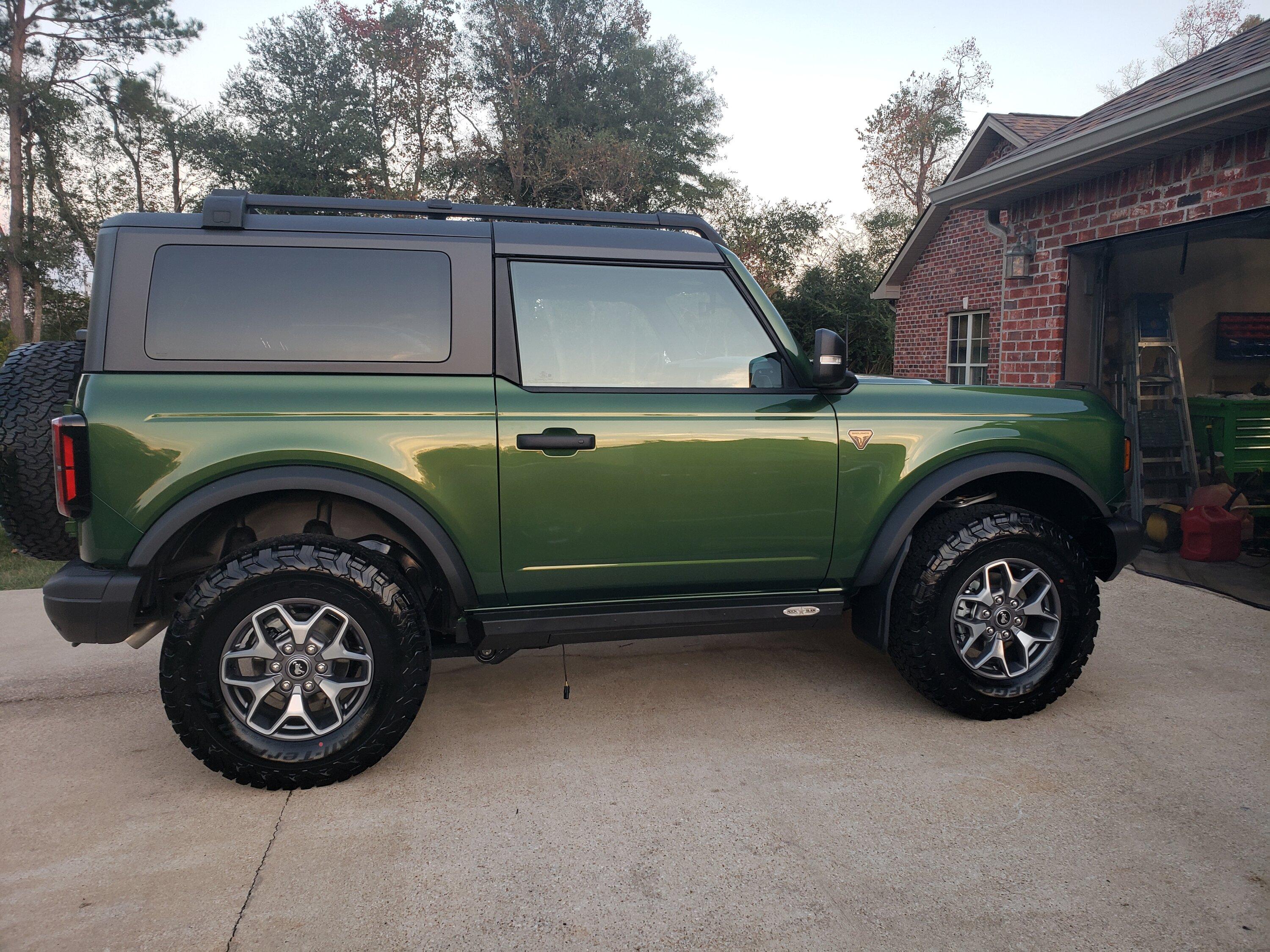 Ford Bronco Bronco Team 2 door. 20221109_171240
