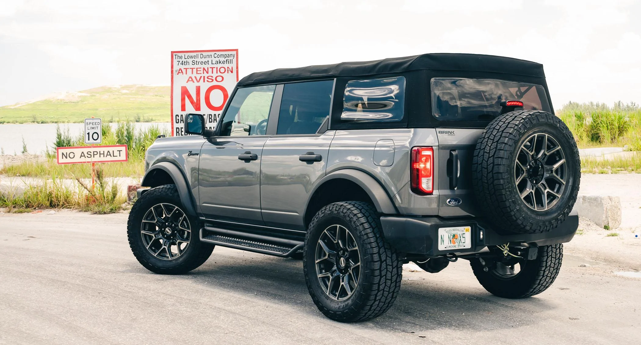 Ford Bronco Bronco on 20×9 BRINK Insurgent Wheels & 35″ Tires FORD-BRONCO-BRINK-B204-WHEELS