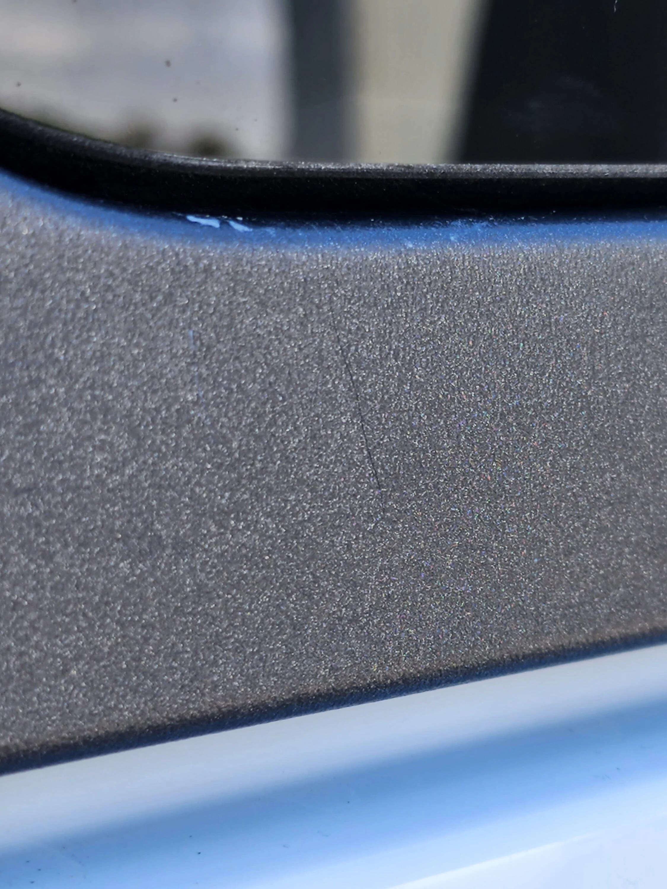 Ford Bronco Crack in Hardtop? 20221112_114338