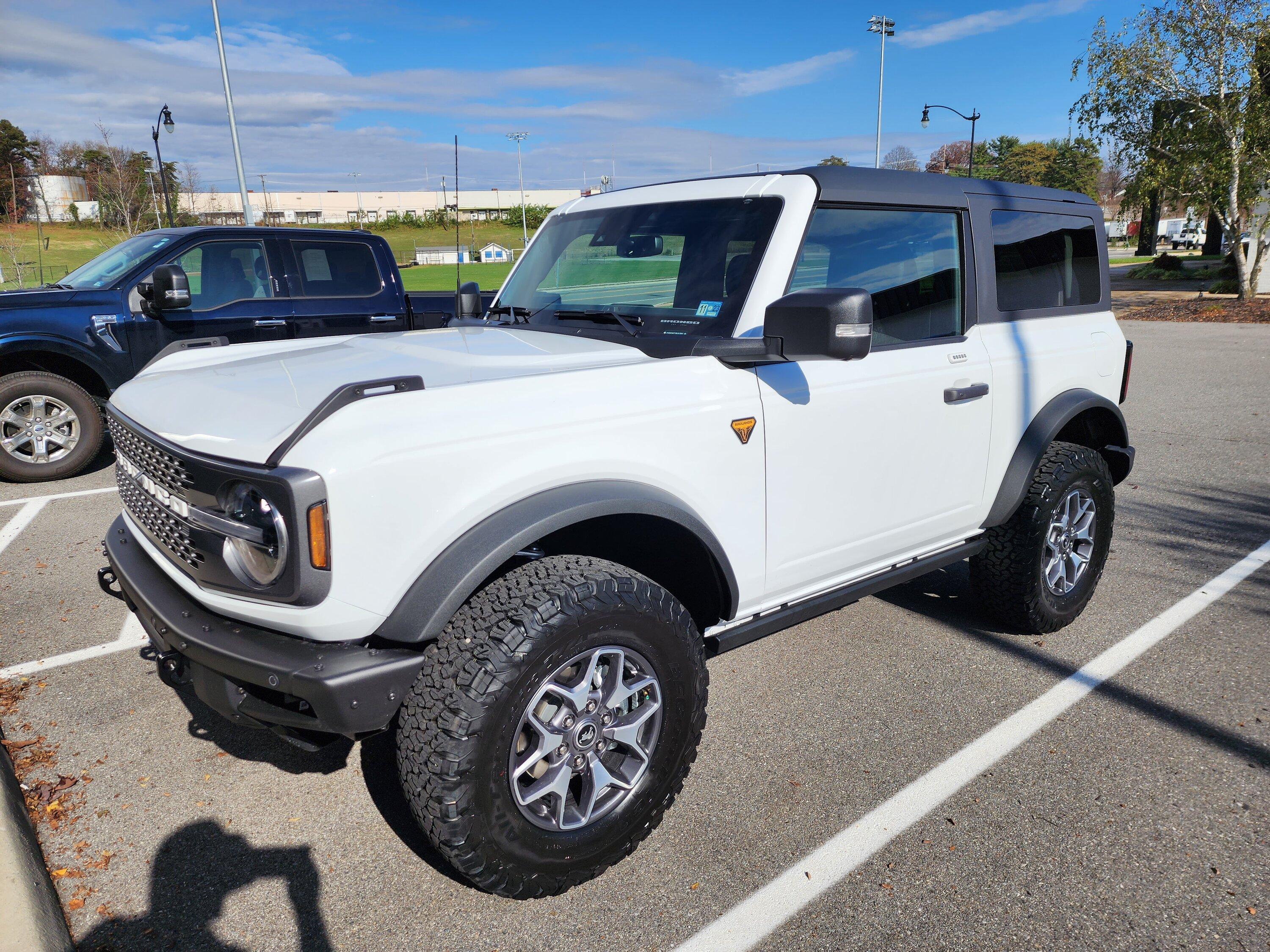 Ford Bronco Crack in Hardtop? 1668275545253