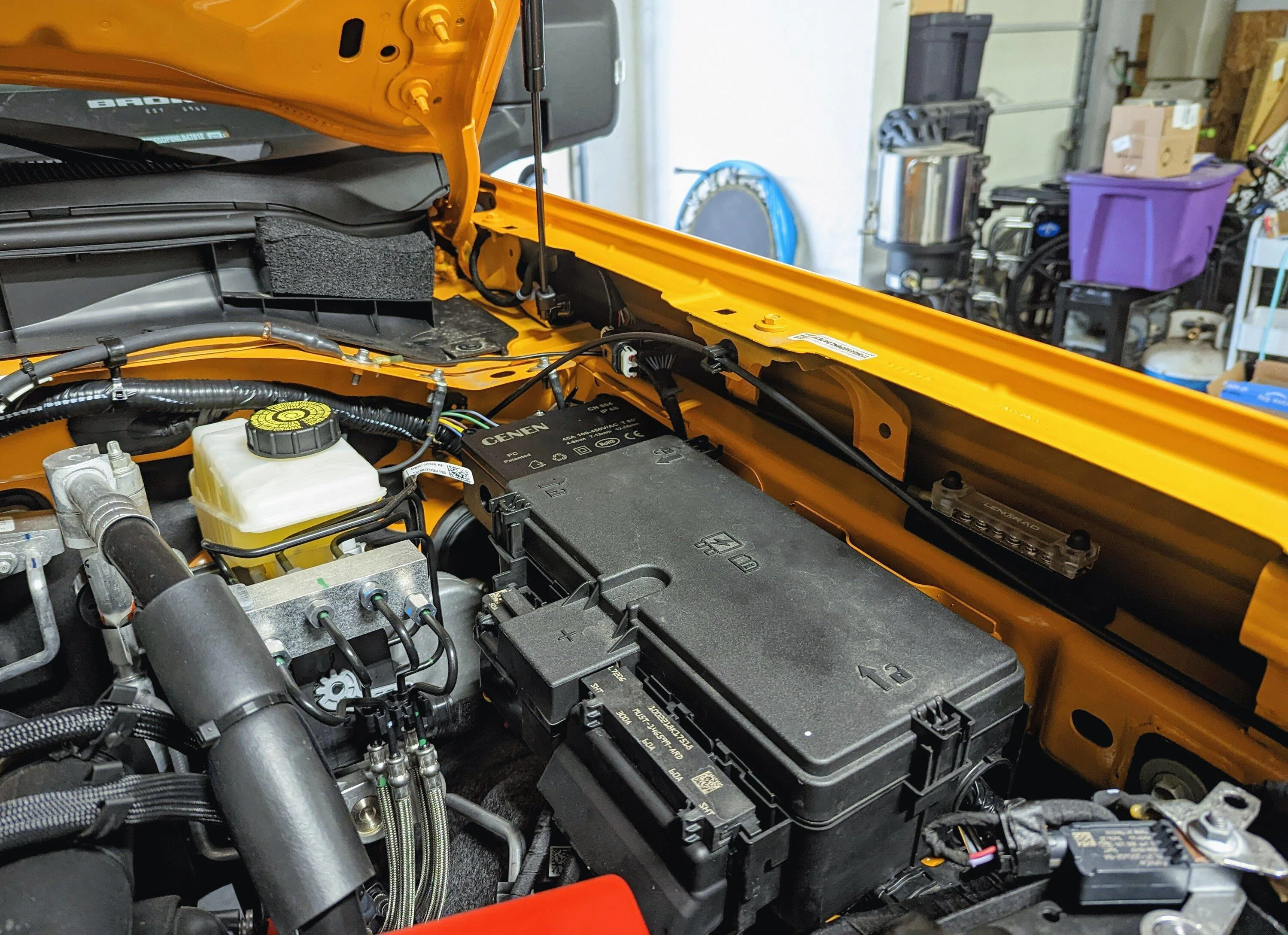 Ford Bronco Saga of the King in Yellow 20220920_Wiring7busbar