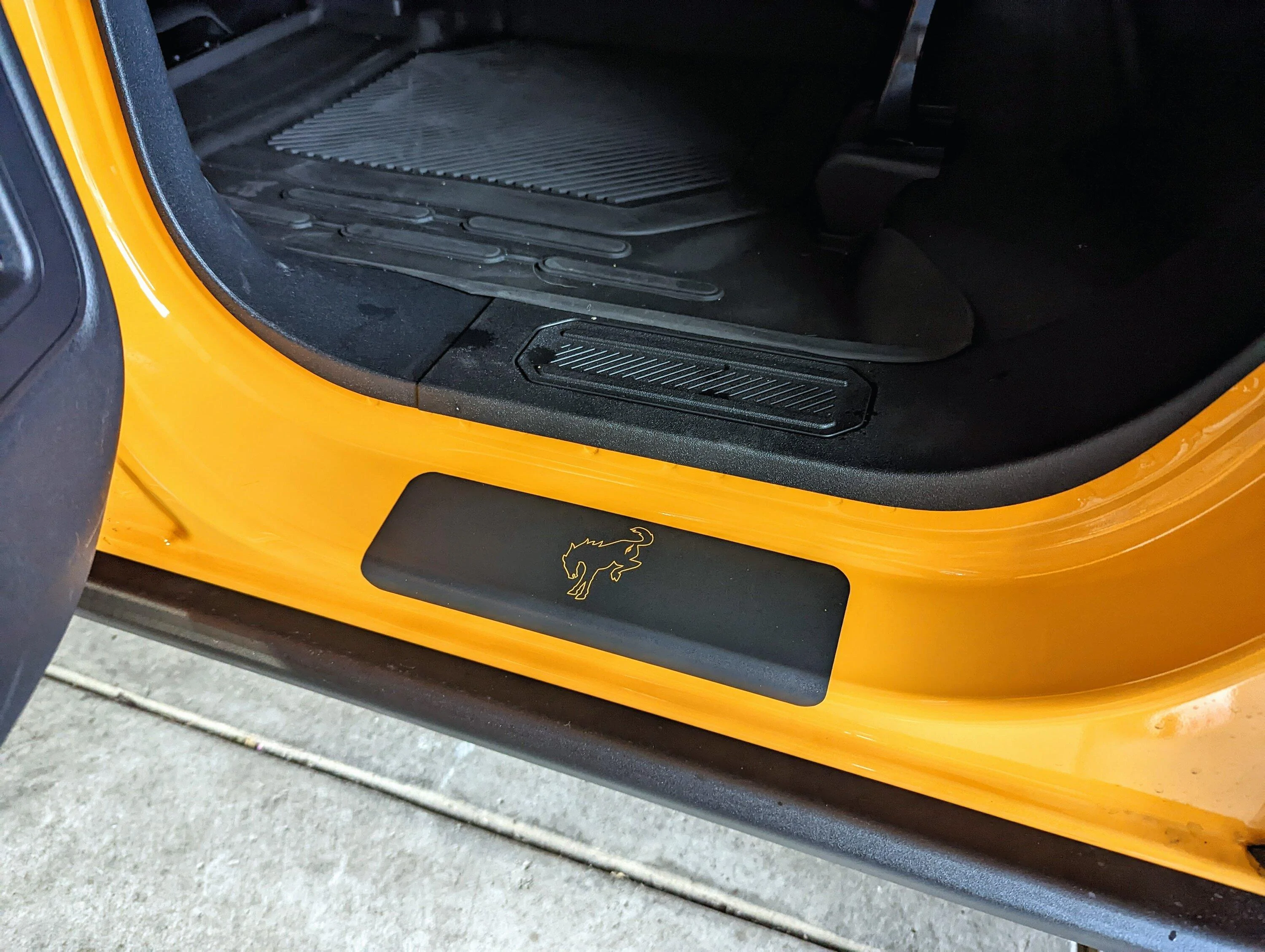 Ford Bronco Saga of the King in Yellow 20220920_SillGuards
