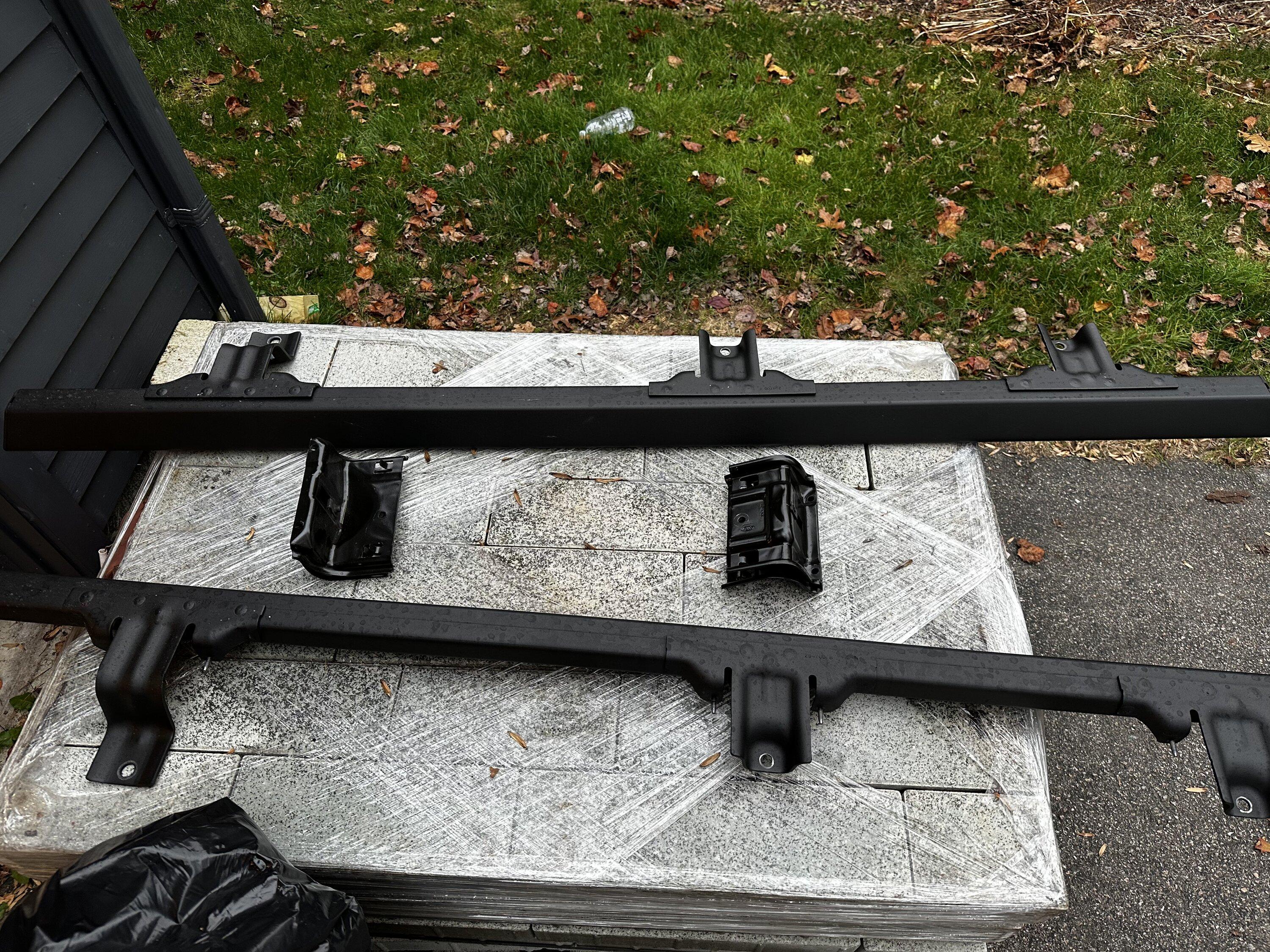 Ford Bronco OEM 4D Rock Rails - mint takeoffs 7A62A241-AB6B-4812-983B-CA264618F0E6