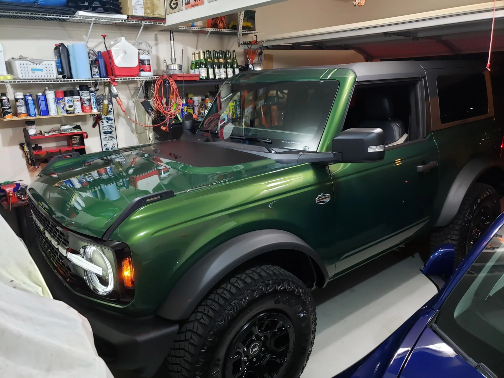 Ford Bronco build week 10/24 Bronco garag