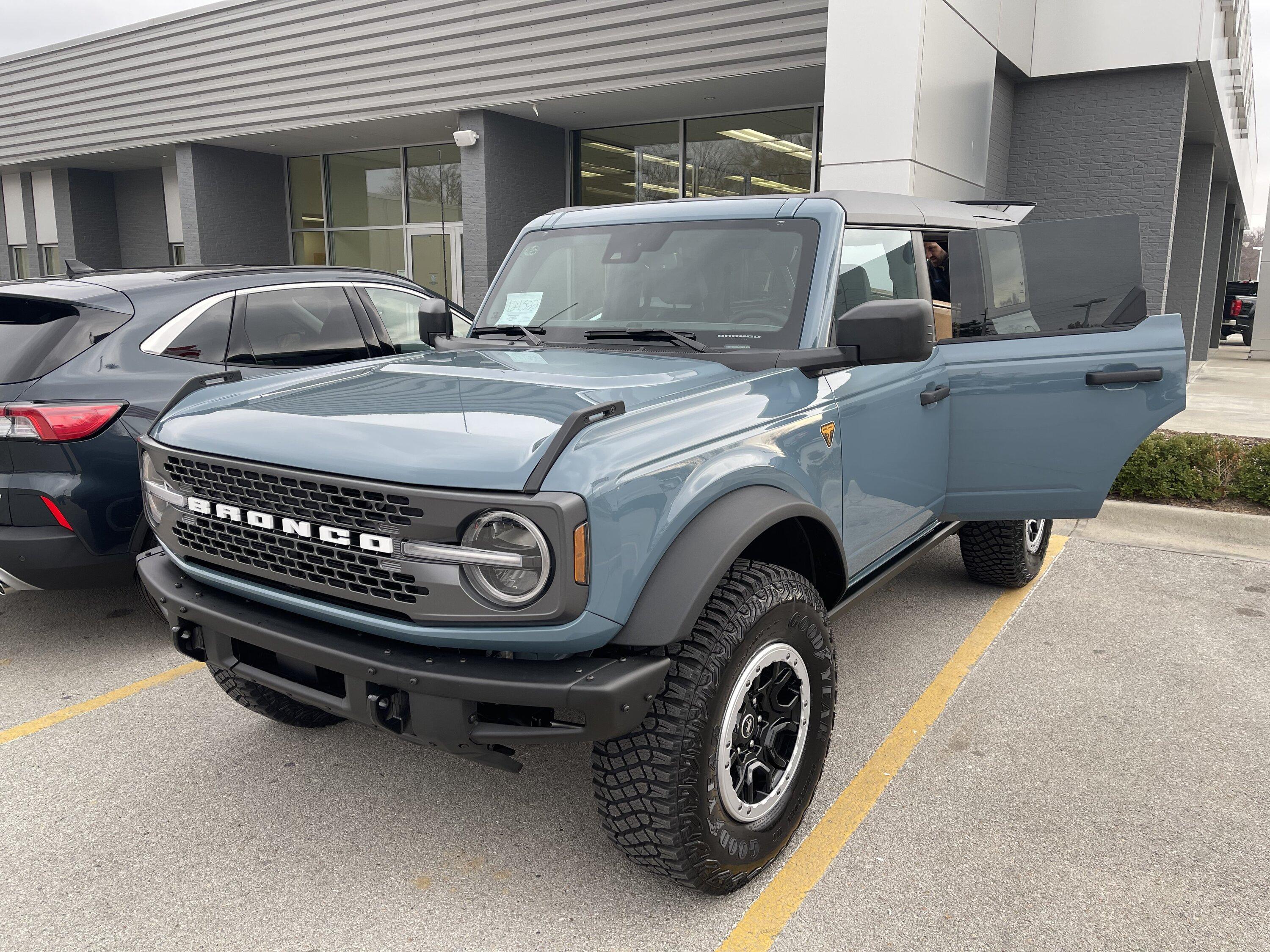 Ford Bronco build week 10/24 IMG_2143