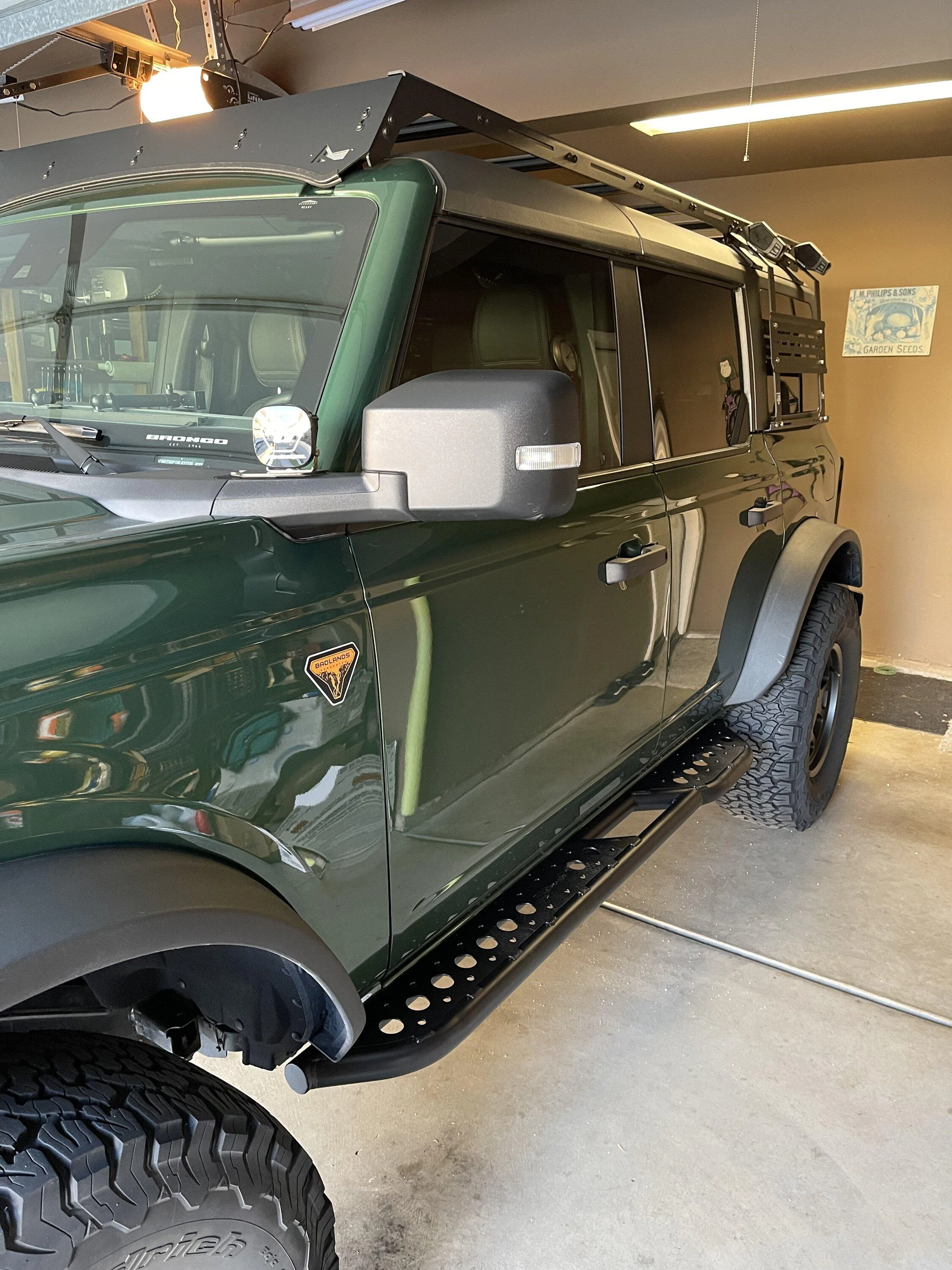 Ford Bronco Installed ZROADZ Steps / Sliders EBE985F2-18D8-4A73-B22D-1F79E855628A
