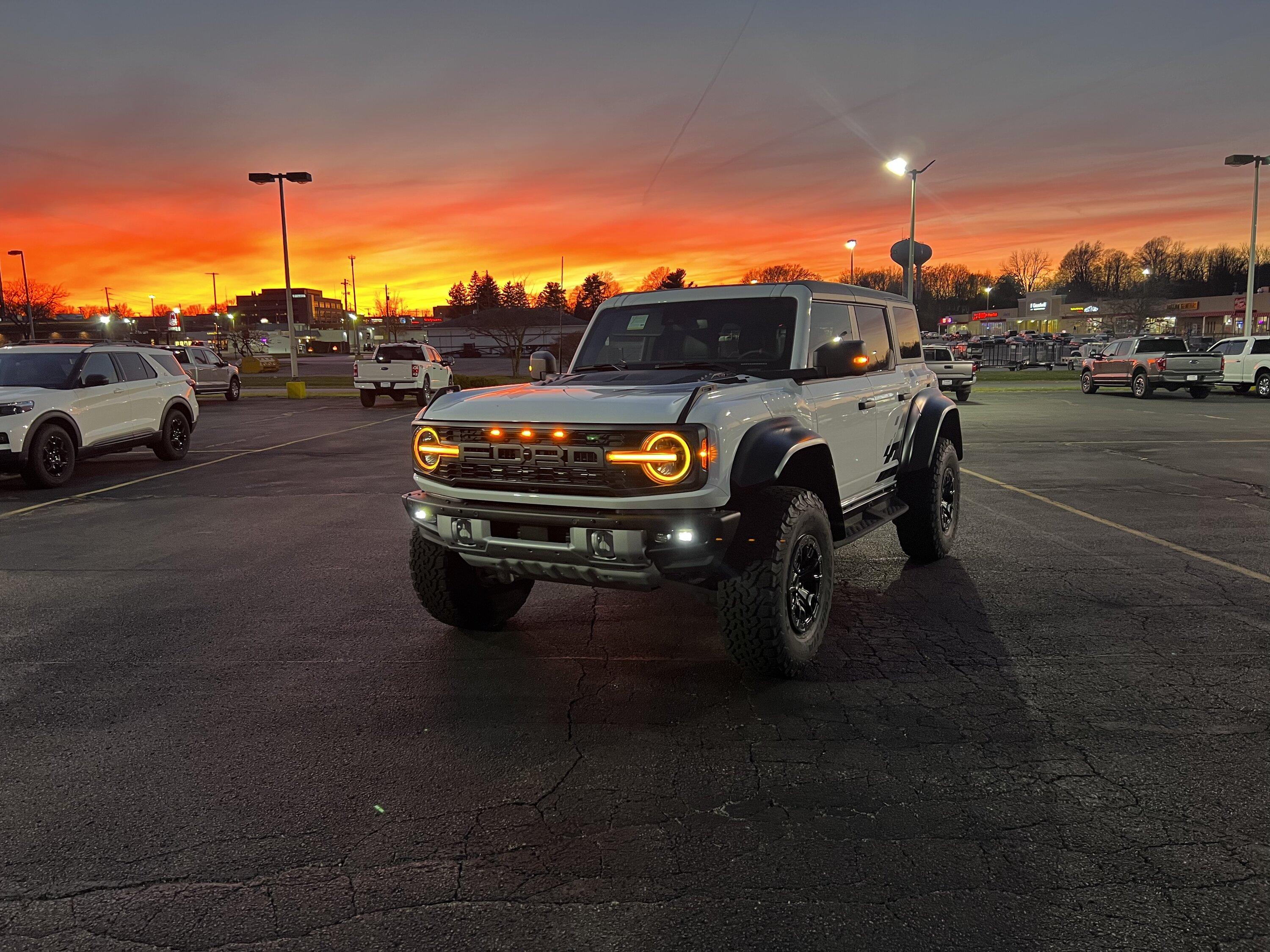 Ford Bronco CACTUS GRAY Bronco RAPTOR Photos Thread 50B43A5C-B3FD-4988-A9F8-FB3BA056970E