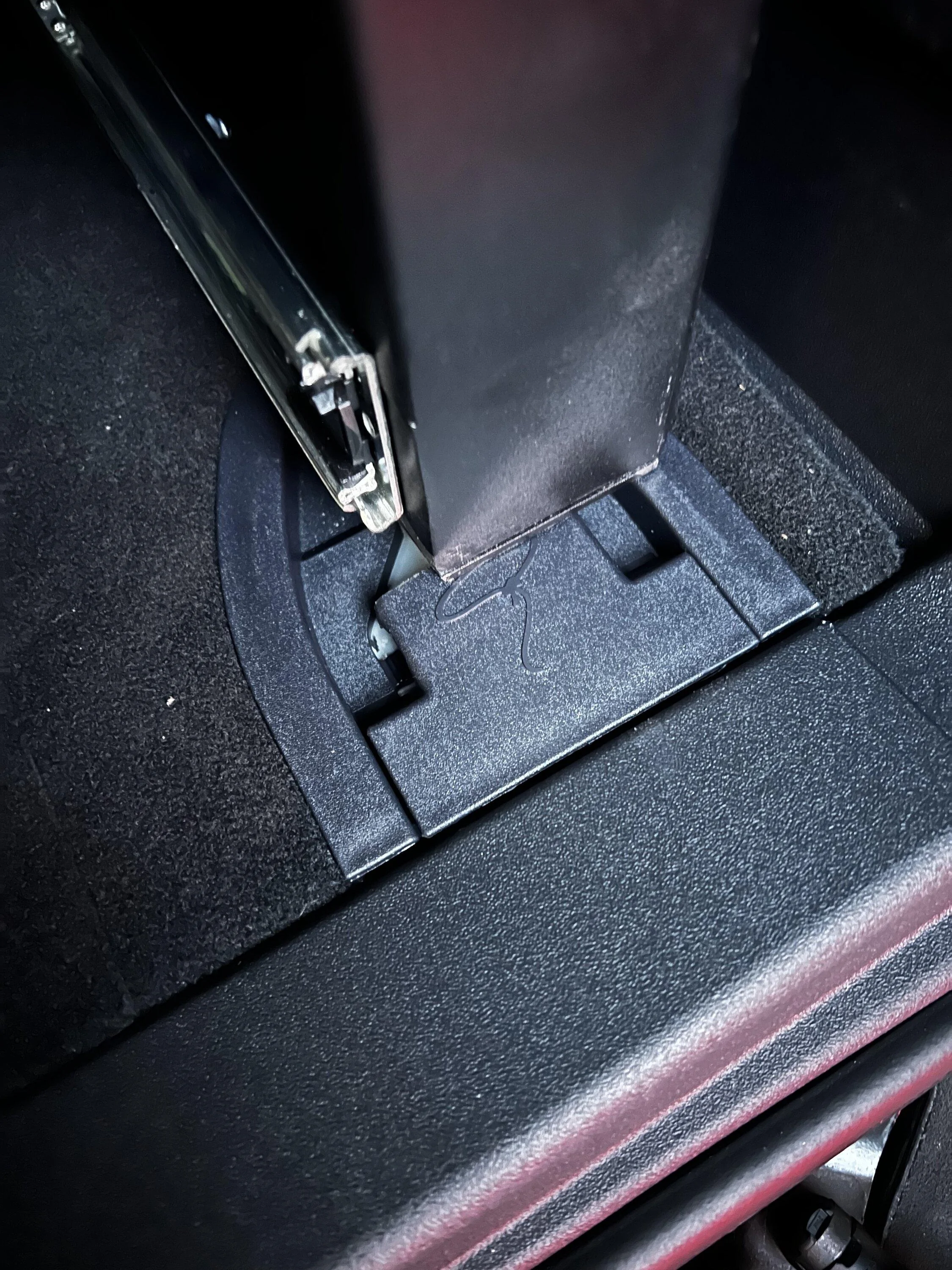Ford Bronco Ford Cargo Drawer Install DIY - writeup & photos cover right