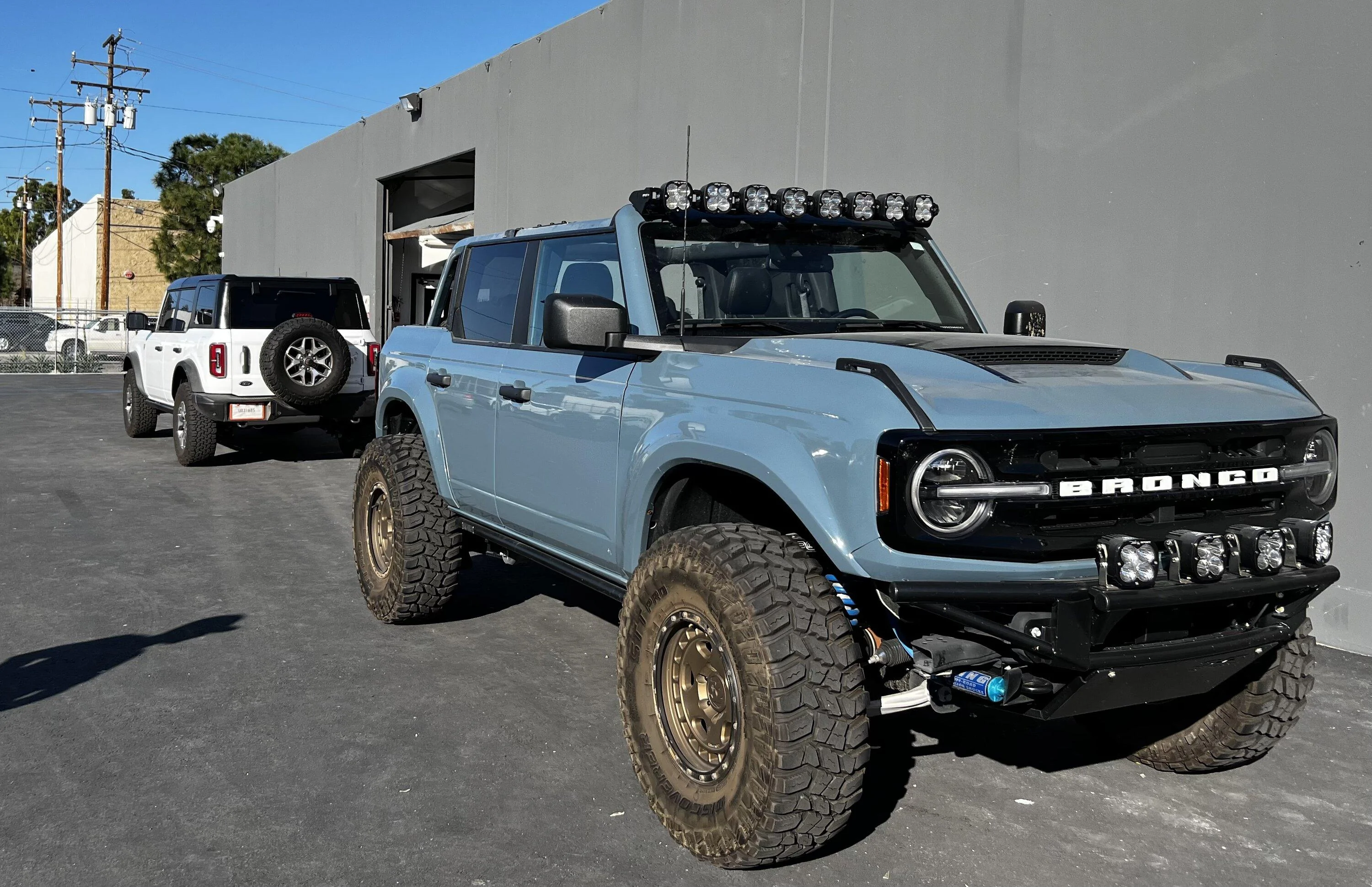 Ford Bronco ADV Production Modular Hardtop! 88020527-FF21-457B-8B9C-45874B99A918
