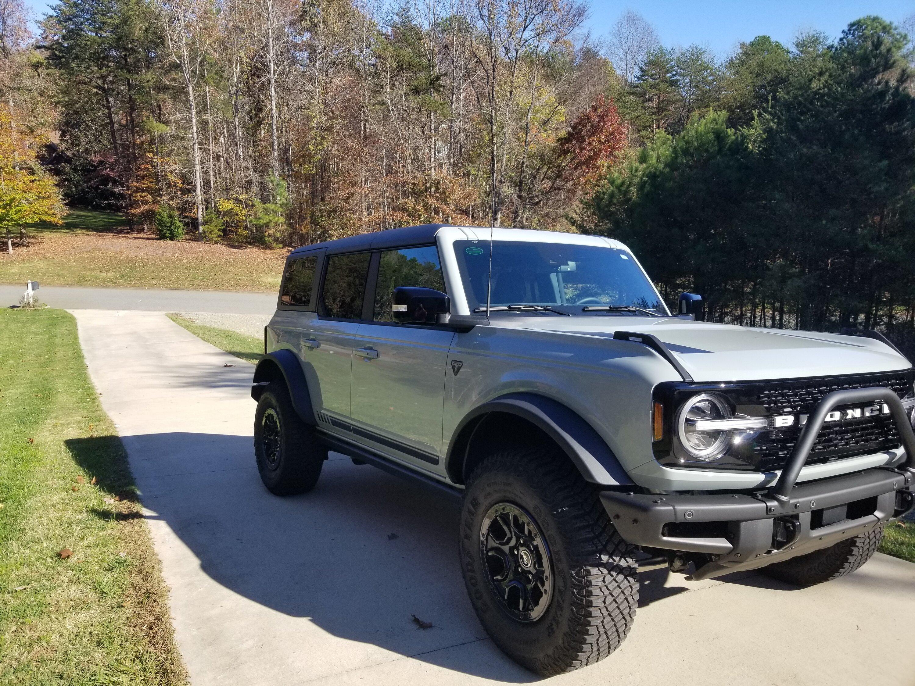 Ford Bronco 2021 First Edition 4dr 20221117_125758