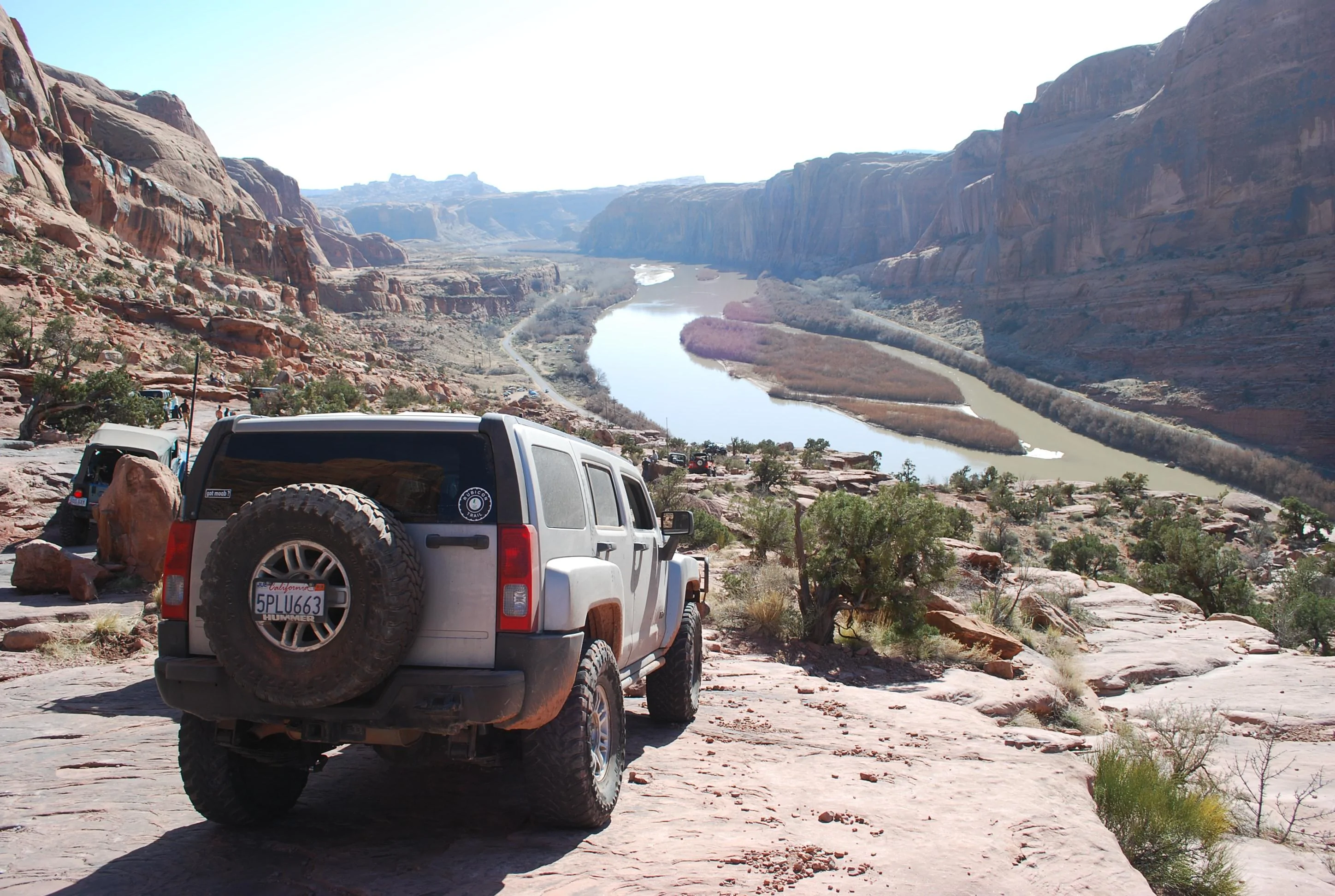 Ford Bronco Bronco Raptor vs Hummer H3 size comparison Moab_Rim_25