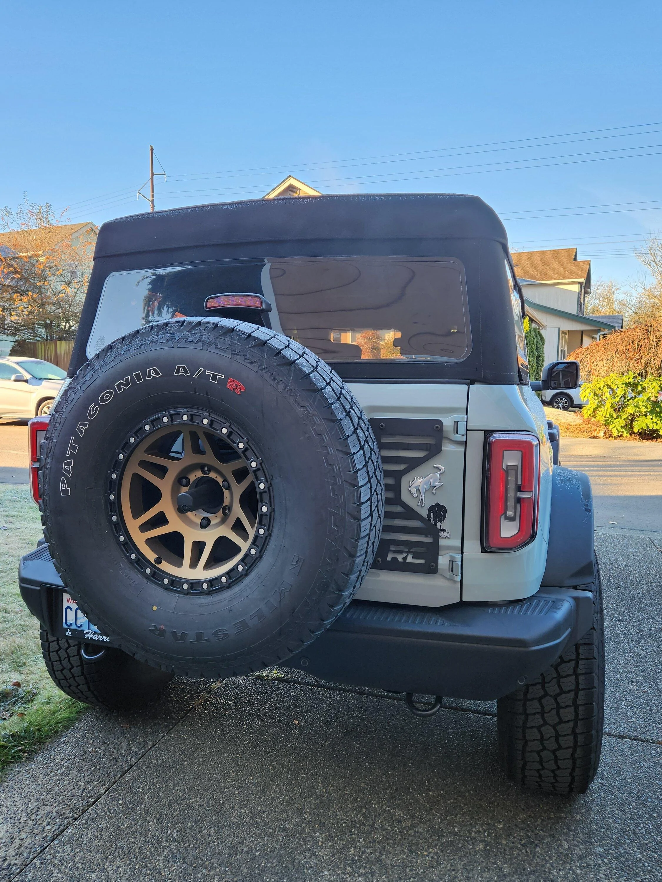 Ford Bronco Which Tailgate Reinforcement? 20221119_091130