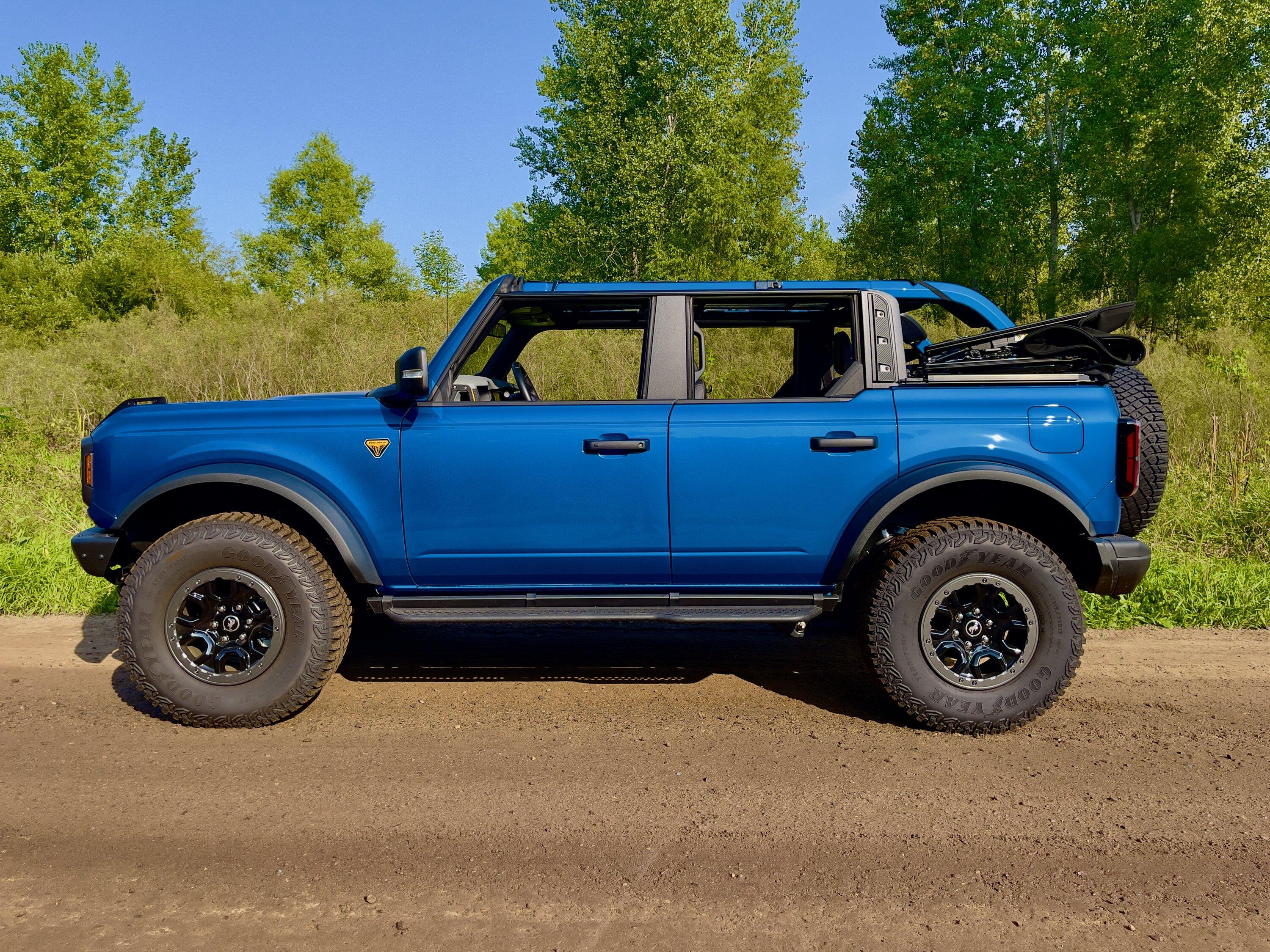 Ford Bronco IAG V2 Steps 443524D0-6366-487C-97AE-CA6EA132F89A