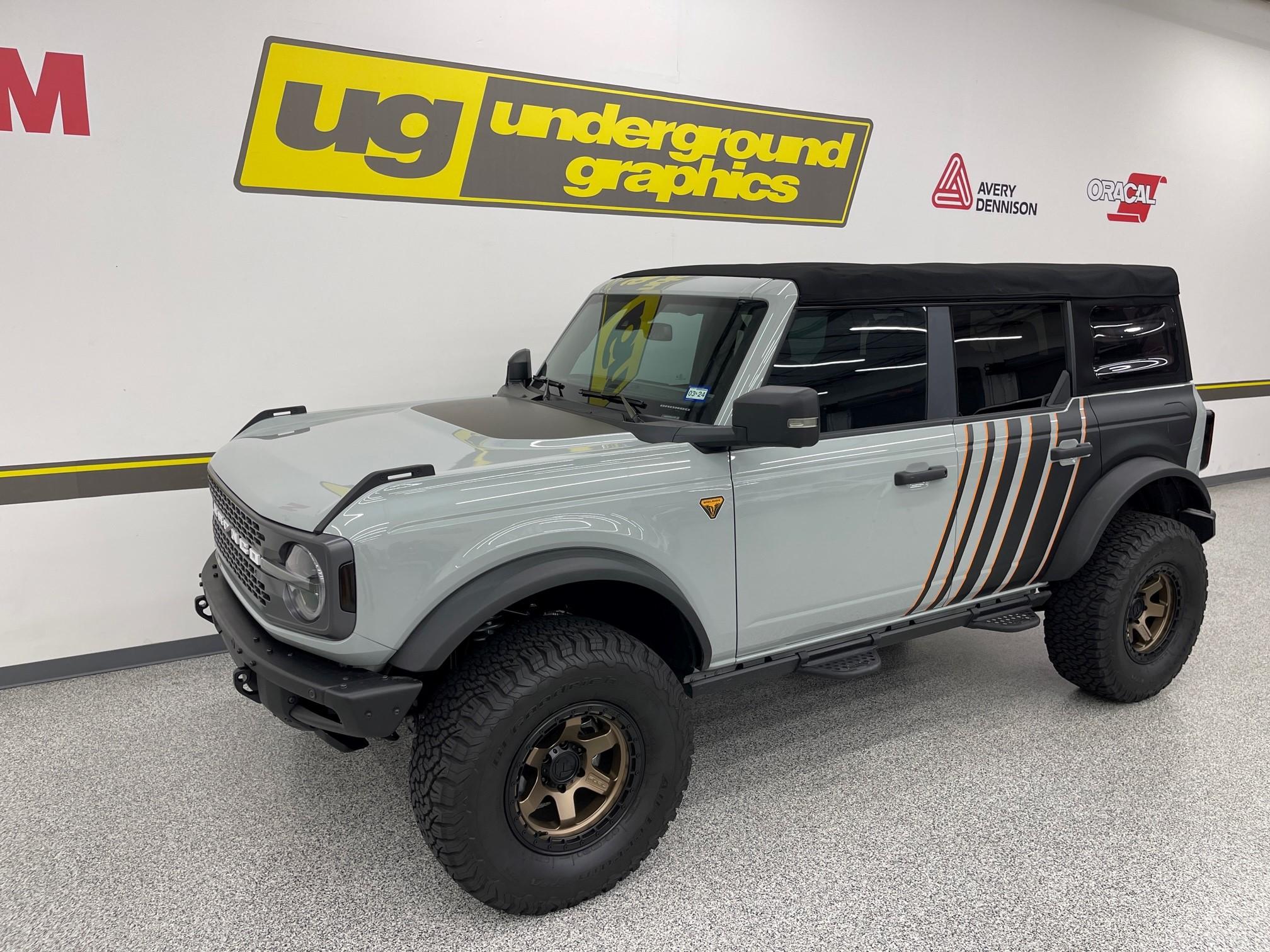 Ford Bronco Two new Bronco graphics kits from Underground! Bronco Drift orange pin 02