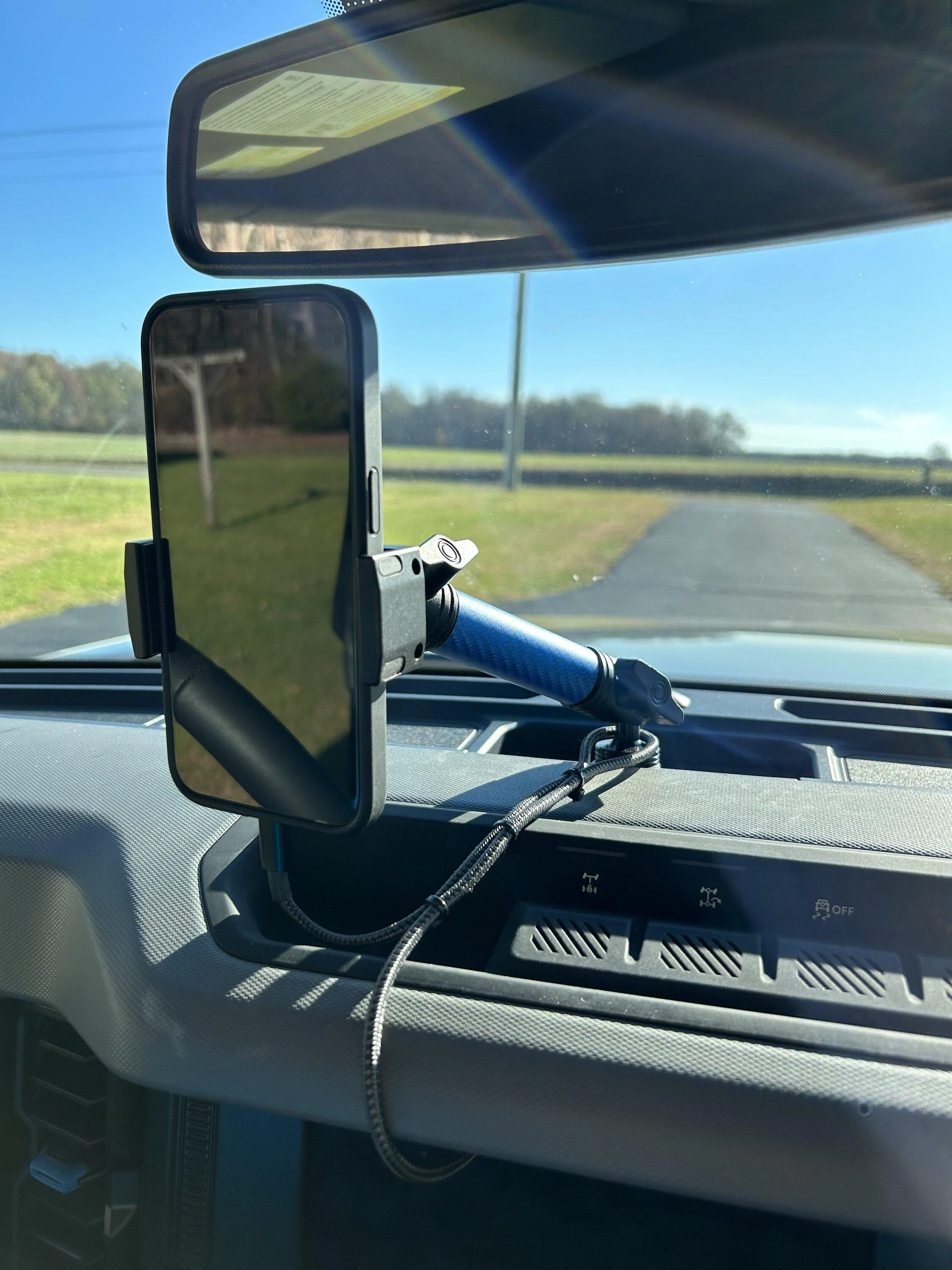 Ford Bronco My fix for dash mount phone charging B3754DB2-4935-40F9-95F9-125BFF156A8D