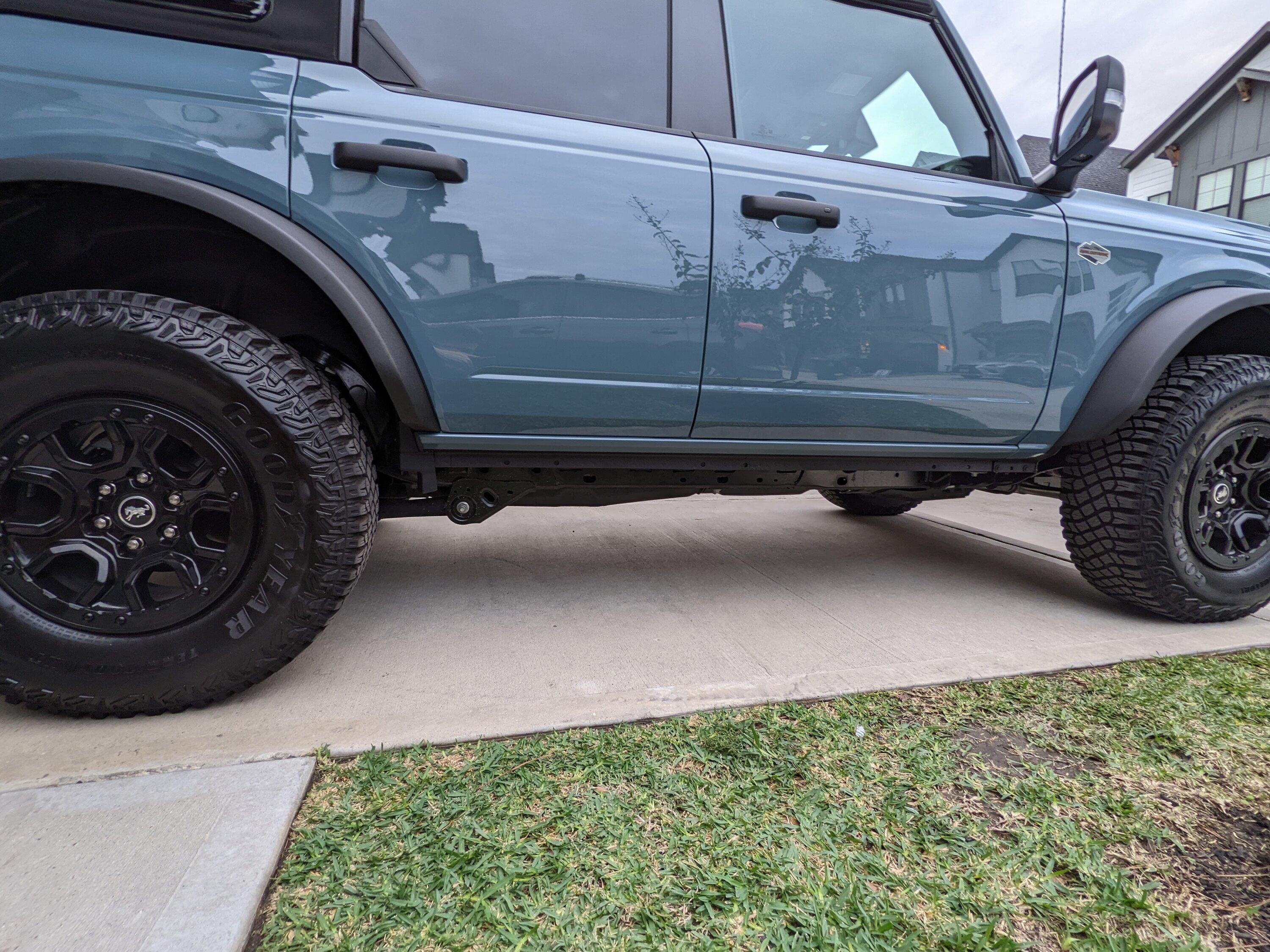 Ford Bronco Side Steps Clearance Sale PXL_20221118_225502048