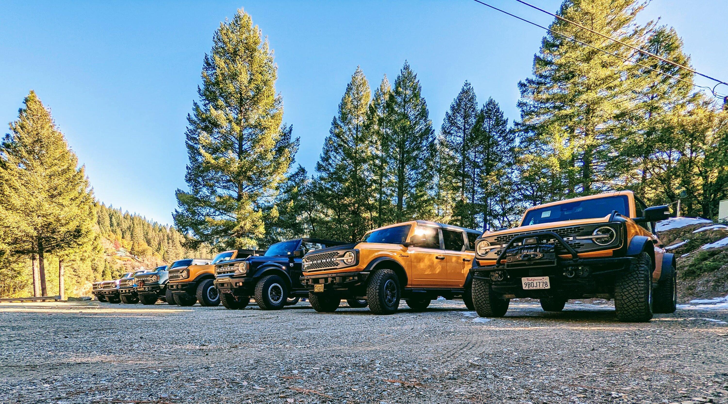 Ford Bronco Northern CA group drive up Poker Flat to Saddleback Mountain - a little detour, but still had fun 20221119_Airdown3